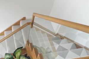 Bespoke glass balustrade staircase