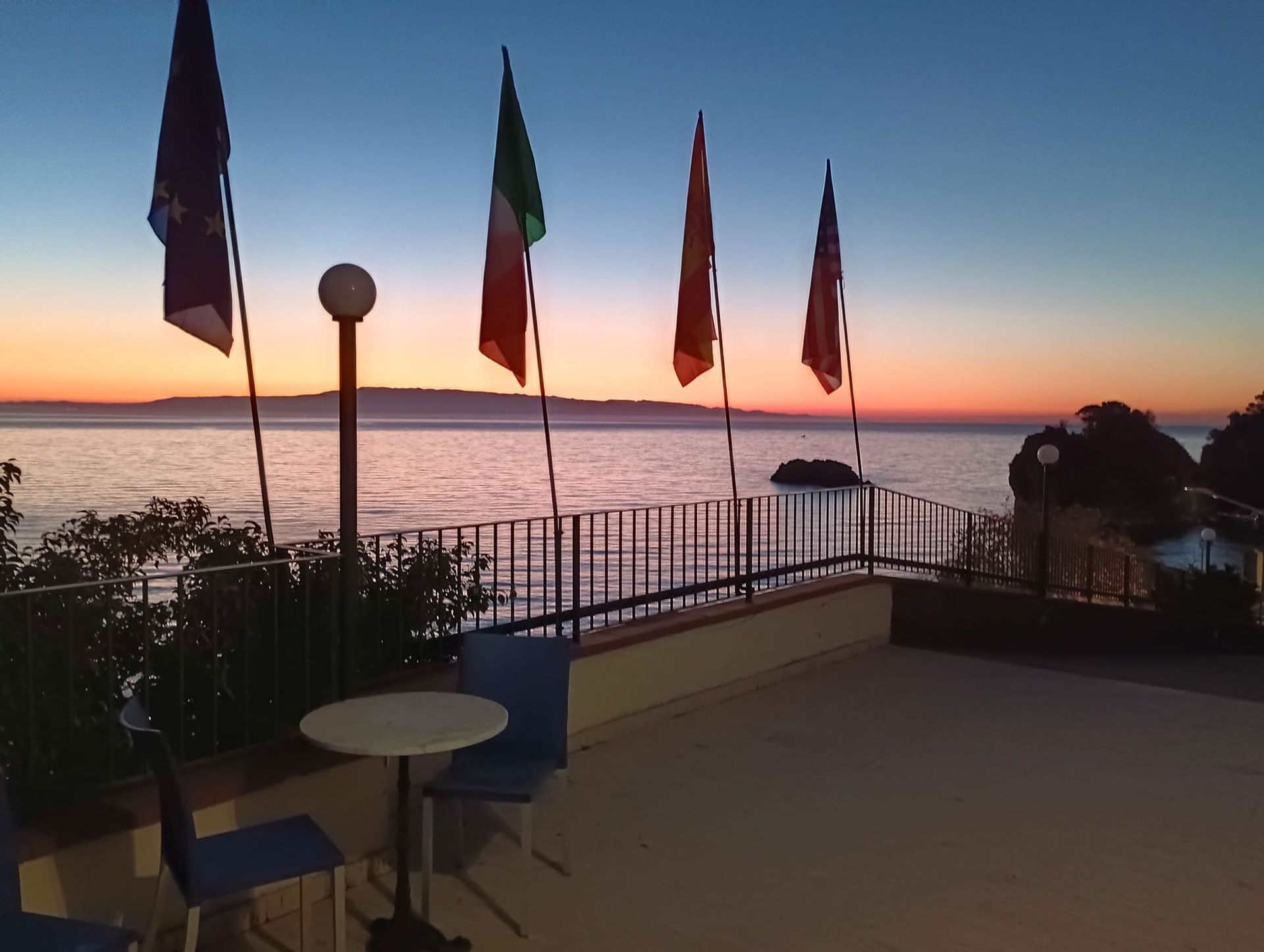 panorama della baia di Taormina