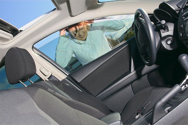 CERRAJERIA AUTOMOTRIZ OLIVARRIA