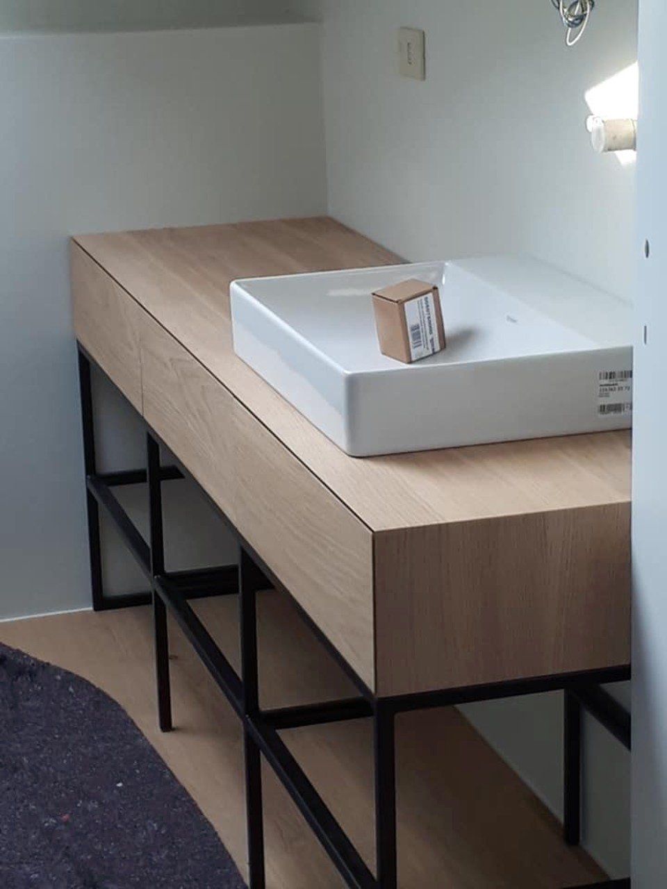 Mobile in legno per bagno