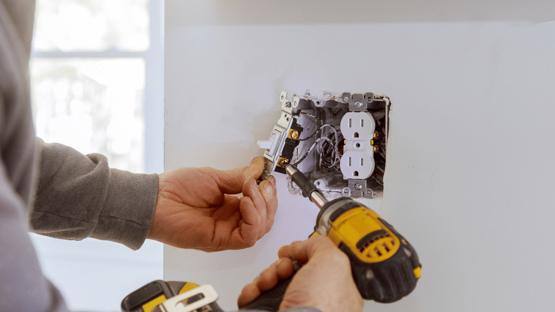 fixing electrical outlet