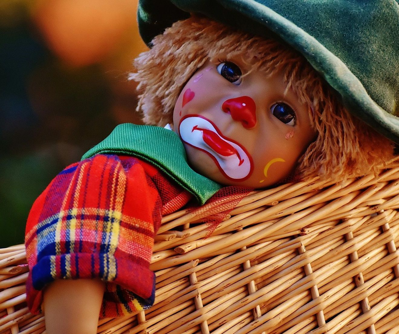 Negatief, berichtgeving, nieuws, Canada, zwart, wit, politiek, immigratie, emigratie, remigratie.