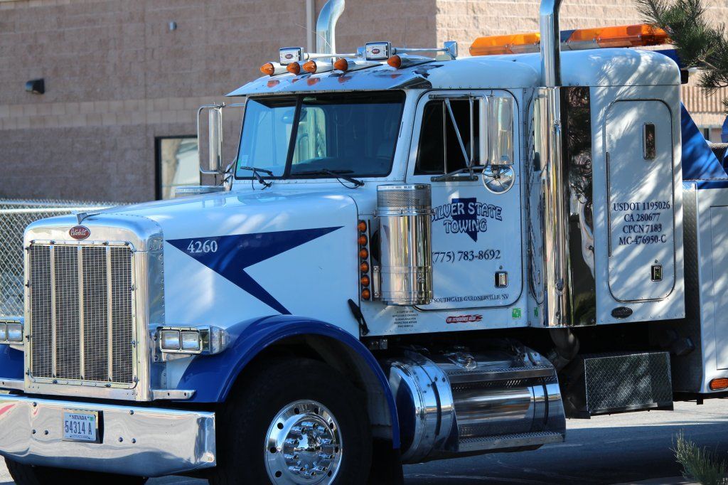 Heavy Duty Towing — Tractor Trailer Towing in Reno, NV