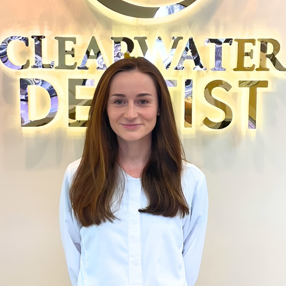 Lydsay Lead Dental Assistant