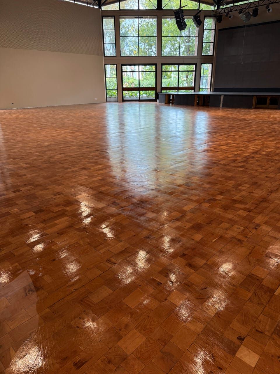 E.L.M SERVICIOS - Servicio de pulido de pisos