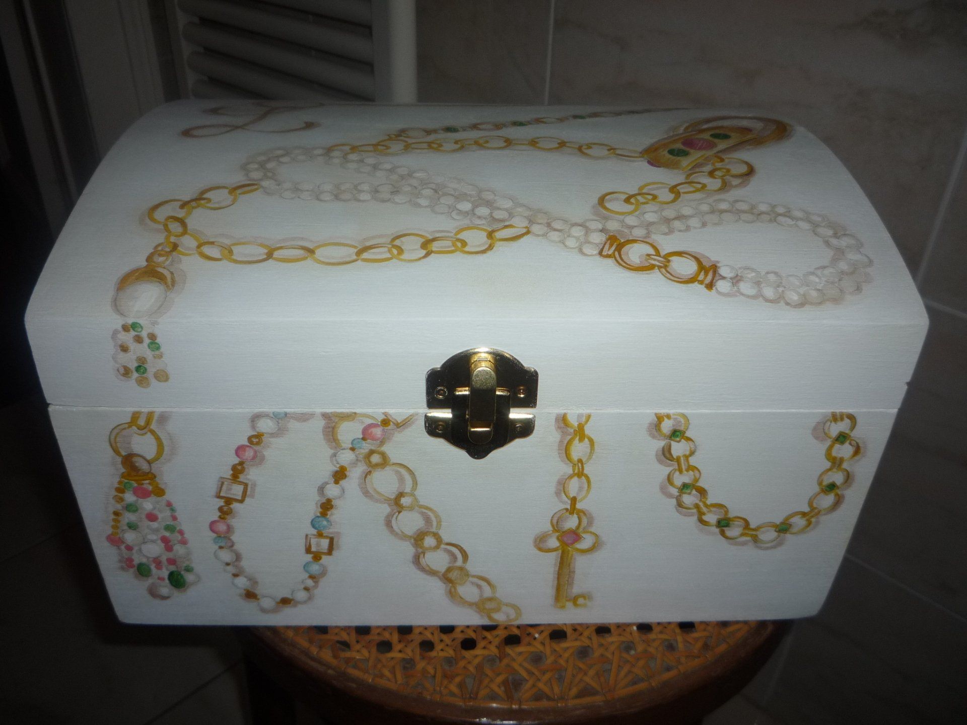 animali, cani, gatti, cavalli,  quadri, ritratti, dipinti, su misura, animali vestiti, oggetti, arredi, uova dipeinte, piatti, decorazioni, trompe, fiori, stencil, decoupage, carta, colla, matita, pennello, olio su tela , riviste, pubblicazioni, eventi, Marina Rigolone, artista, pittrice, decoratrice,