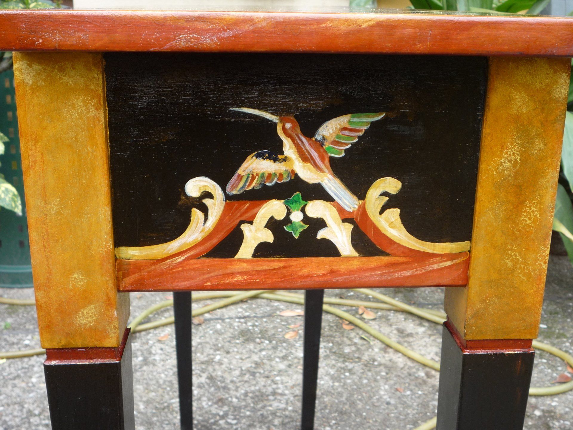 animali, cani, gatti, cavalli,  quadri, ritratti, dipinti, su misura, animali vestiti, oggetti, arredi, uova dipeinte, piatti, decorazioni, trompe, fiori, stencil, decoupage, carta, colla, matita, pennello, olio su tela , riviste, pubblicazioni, eventi, Marina Rigolone, artista, pittrice, decoratrice,