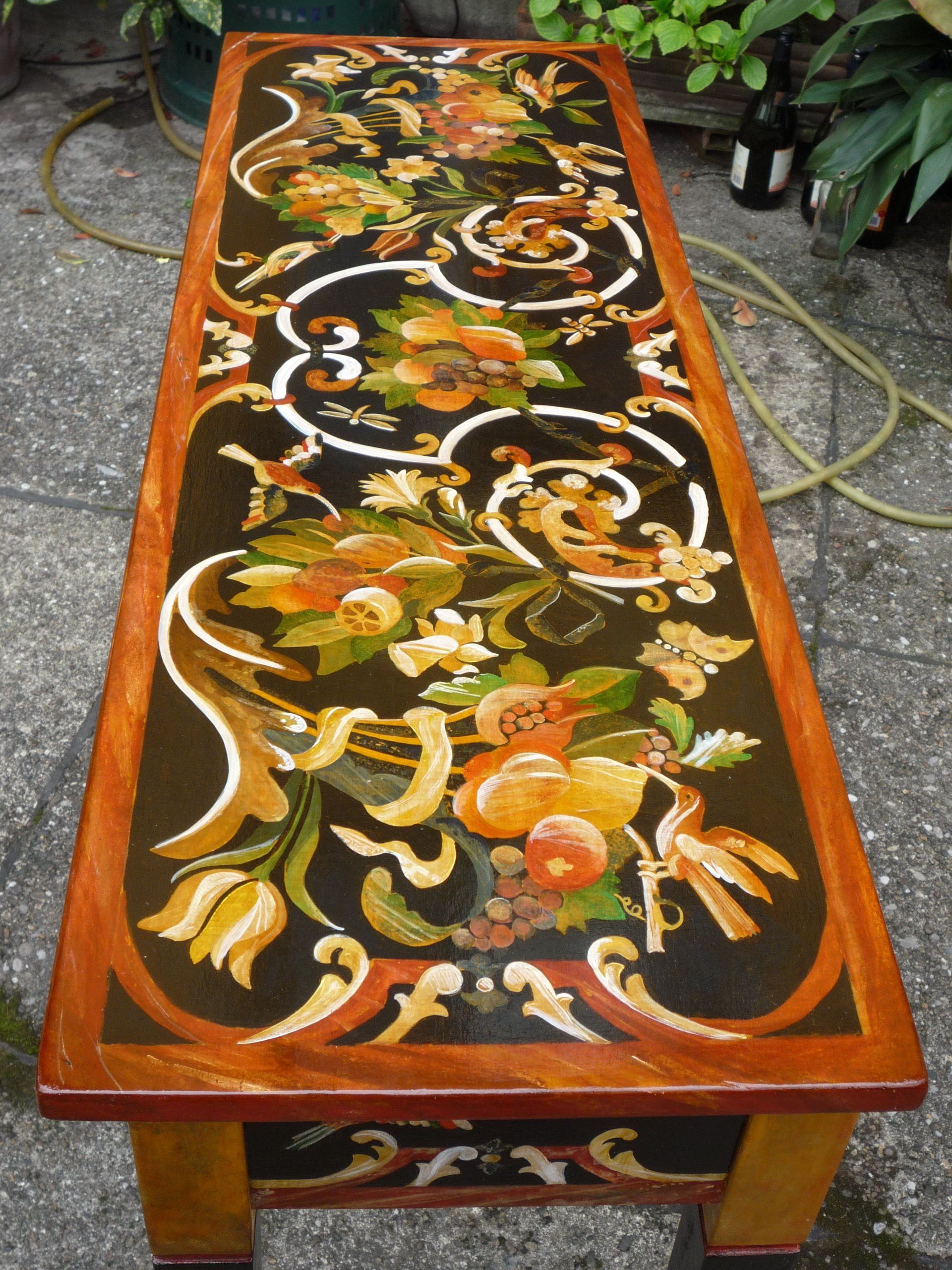 animali, cani, gatti, cavalli,  quadri, ritratti, dipinti, su misura, animali vestiti, oggetti, arredi, uova dipeinte, piatti, decorazioni, trompe, fiori, stencil, decoupage, carta, colla, matita, pennello, olio su tela , riviste, pubblicazioni, eventi, Marina Rigolone, artista, pittrice, decoratrice,