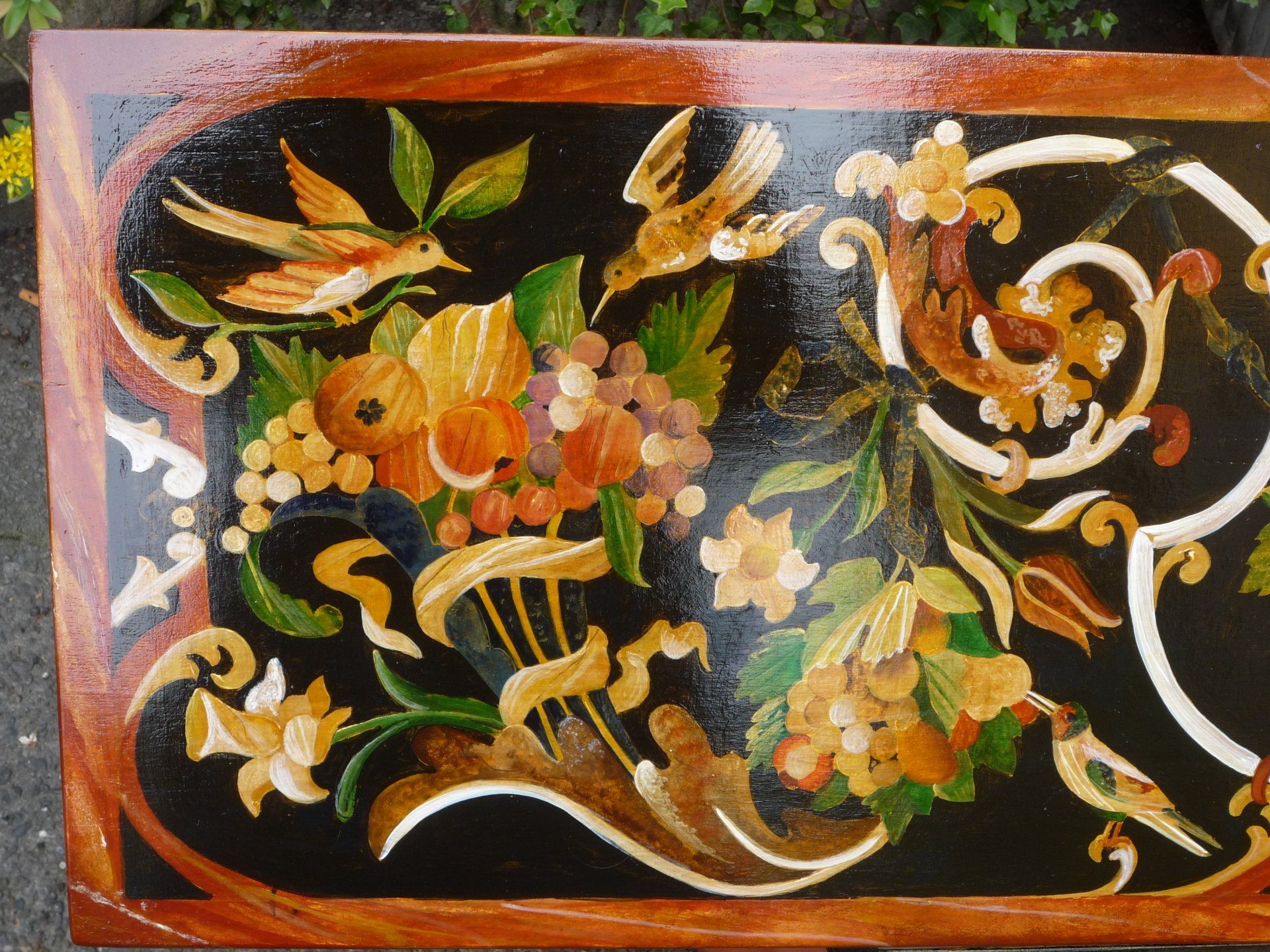 animali, cani, gatti, cavalli,  quadri, ritratti, dipinti, su misura, animali vestiti, oggetti, arredi, uova dipeinte, piatti, decorazioni, trompe, fiori, stencil, decoupage, carta, colla, matita, pennello, olio su tela , riviste, pubblicazioni, eventi, Marina Rigolone, artista, pittrice, decoratrice,