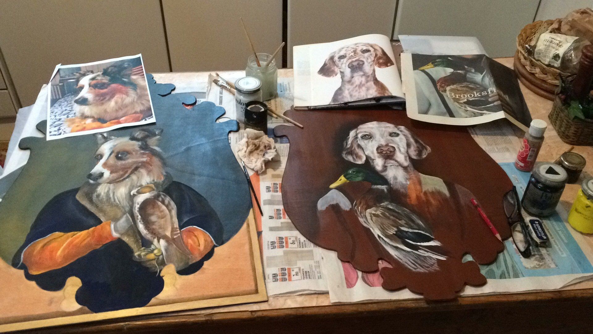 animali, cani, gatti, cavalli,  quadri, ritratti, dipinti, su misura, animali vestiti, oggetti, arredi, uova dipeinte, piatti, decorazioni, trompe, fiori, stencil, decoupage, carta, colla, matita, pennello, olio su tela , riviste, pubblicazioni, eventi, Marina Rigolone, artista, pittrice, decoratrice,