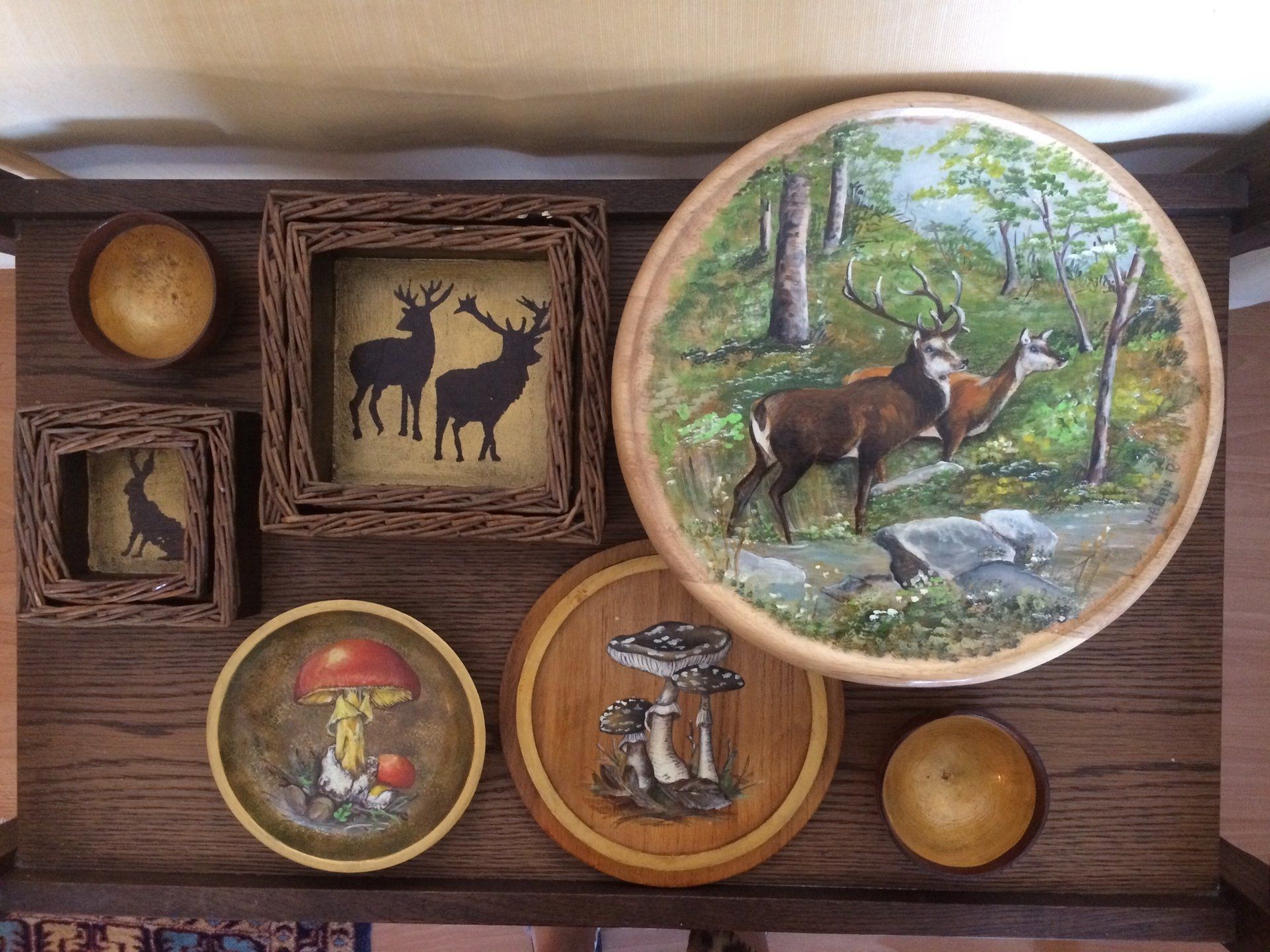 animali, cani, gatti, cavalli, quadri, ritratti, dipinti, su misura, animali vestiti, oggetti, arredi, uova dipeinte, piatti, decorazioni, trompe, fiori, stencil, decoupage, carta, colla, matita, pennello, olio su tela , riviste, pubblicazioni, eventi, Marina Rigolone, artista, pittrice, decoratrice,