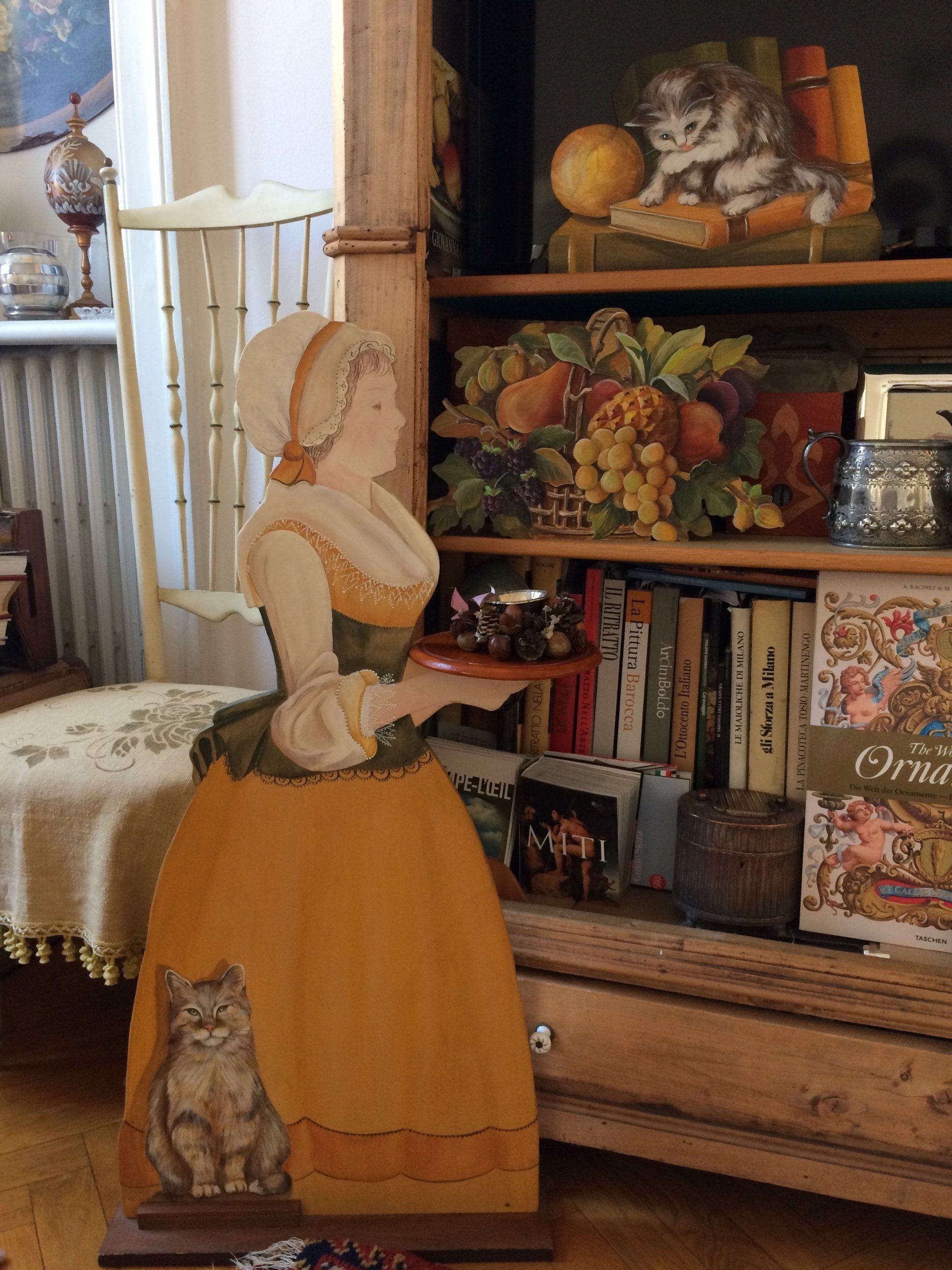 animali, cani, gatti, cavalli,  quadri, ritratti, dipinti, su misura, animali vestiti, oggetti, arredi, uova dipeinte, piatti, decorazioni, trompe, fiori, stencil, decoupage, carta, colla, matita, pennello, olio su tela , riviste, pubblicazioni, eventi, Marina Rigolone, artista, pittrice, decoratrice,