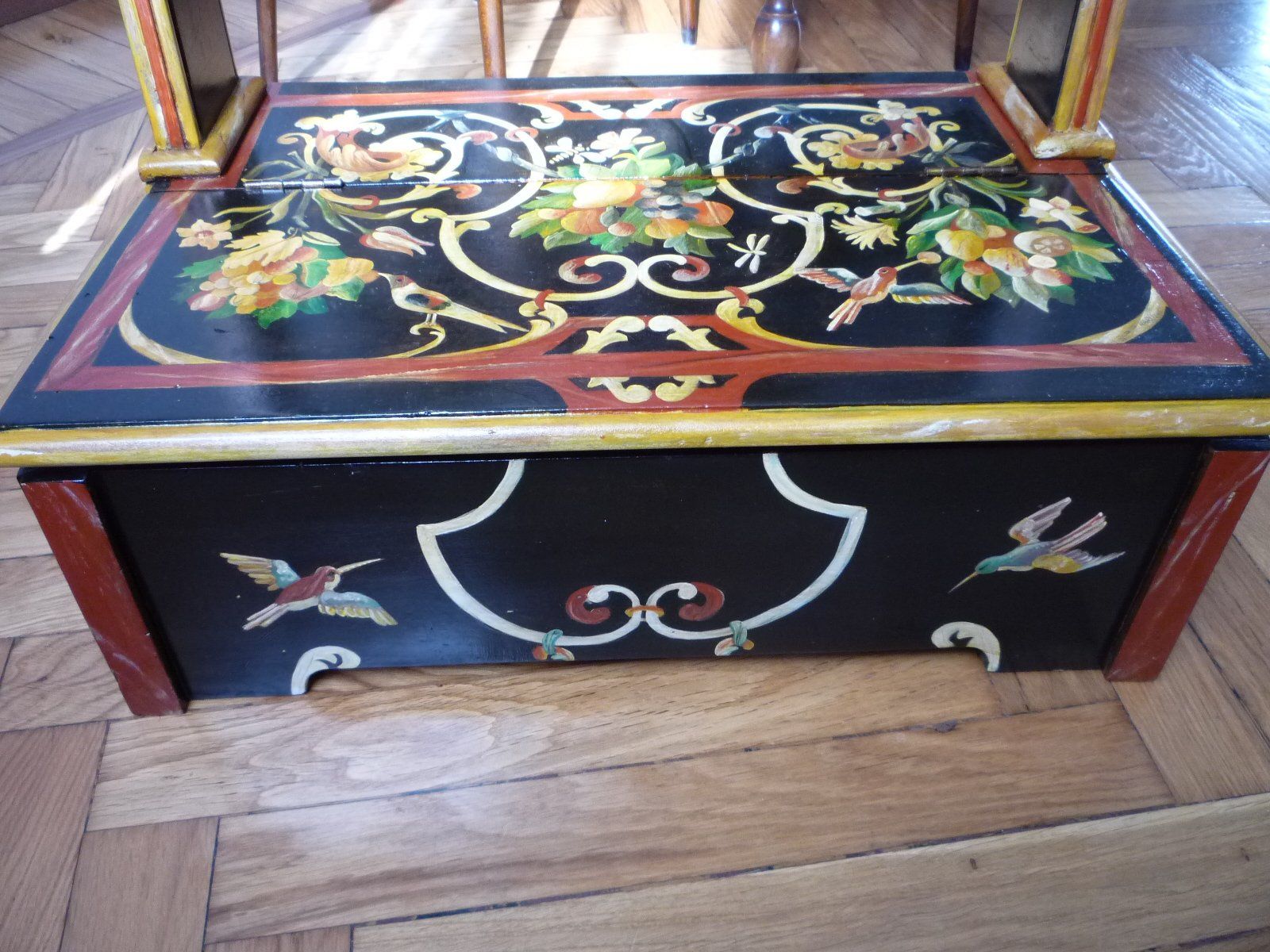 animali, cani, gatti, cavalli,  quadri, ritratti, dipinti, su misura, animali vestiti, oggetti, arredi, uova dipeinte, piatti, decorazioni, trompe, fiori, stencil, decoupage, carta, colla, matita, pennello, olio su tela , riviste, pubblicazioni, eventi, Marina Rigolone, artista, pittrice, decoratrice,