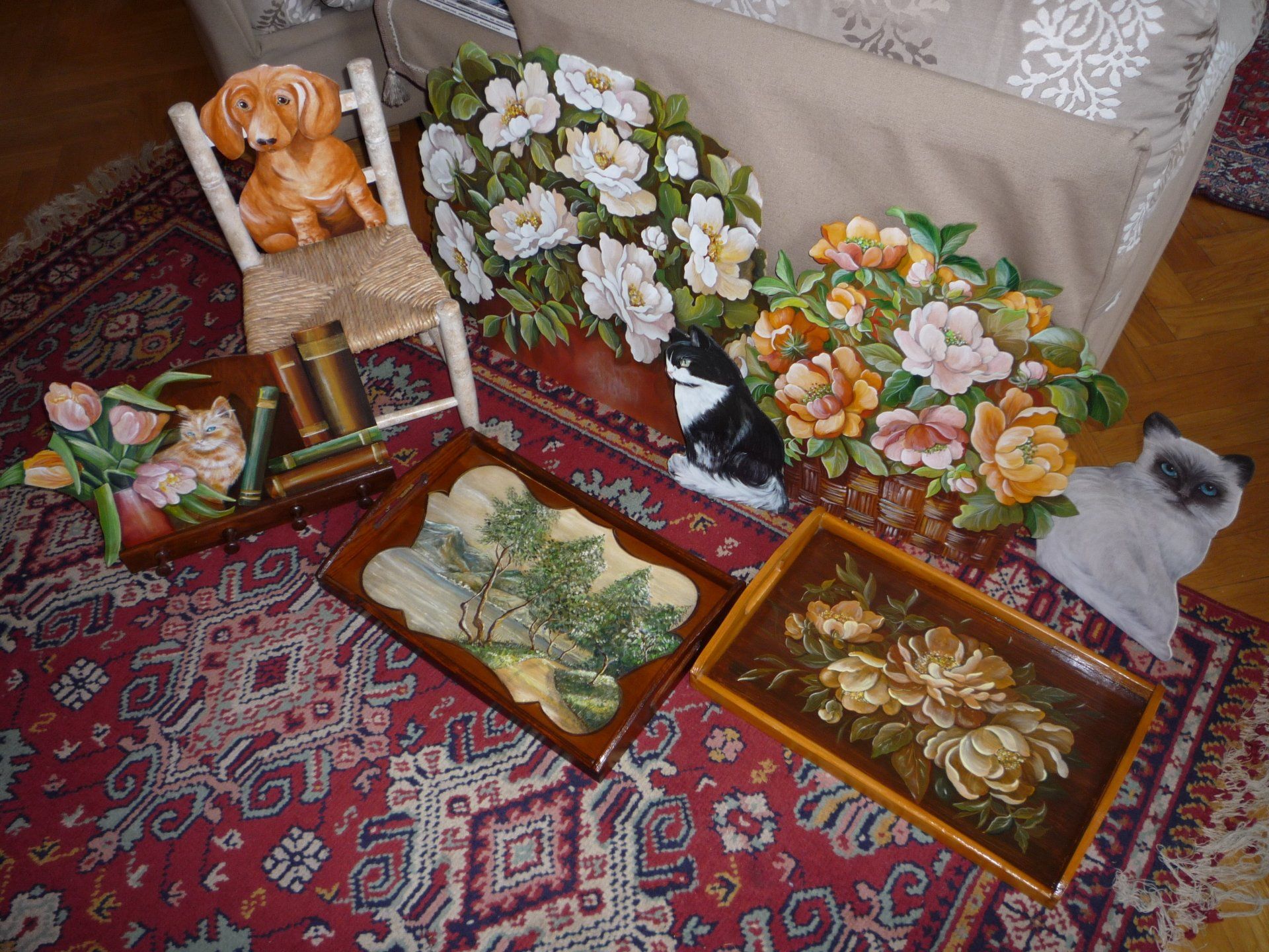 animali, cani, gatti, cavalli,  quadri, ritratti, dipinti, su misura, animali vestiti, oggetti, arredi, uova dipeinte, piatti, decorazioni, trompe, fiori, stencil, decoupage, carta, colla, matita, pennello, olio su tela , riviste, pubblicazioni, eventi, Marina Rigolone, artista, pittrice, decoratrice,