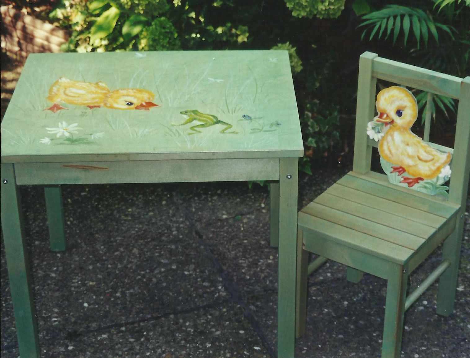 animali, cani, gatti, cavalli, quadri, ritratti, dipinti, su misura, animali vestiti, oggetti, arredi, uova dipeinte, piatti, decorazioni, trompe, fiori, stencil, decoupage, carta, colla, matita, pennello, olio su tela , riviste, pubblicazioni, eventi, Marina Rigolone, artista, pittrice, decoratrice,