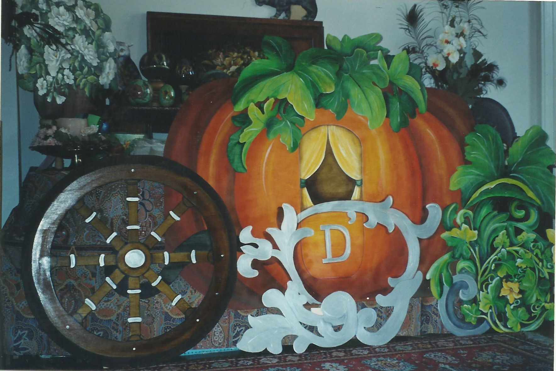 animali, cani, gatti, cavalli, quadri, ritratti, dipinti, su misura, animali vestiti, oggetti, arredi, uova dipeinte, piatti, decorazioni, trompe, fiori, stencil, decoupage, carta, colla, matita, pennello, olio su tela , riviste, pubblicazioni, eventi, Marina Rigolone, artista, pittrice, decoratrice,