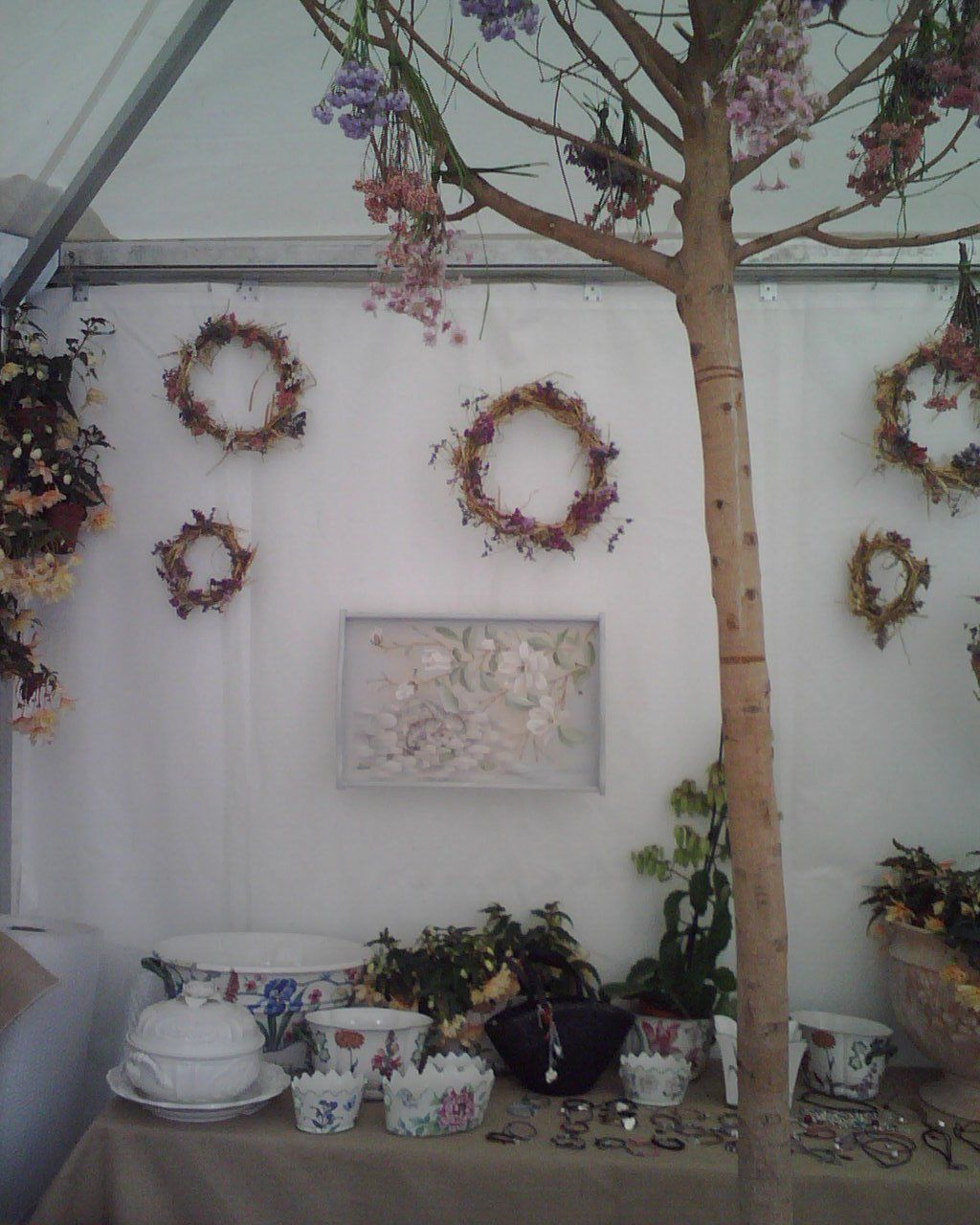 animali, cani, gatti, cavalli, quadri, ritratti, dipinti, su misura, animali vestiti, oggetti, arredi, uova dipeinte, piatti, decorazioni, trompe, fiori, stencil, decoupage, carta, colla, matita, pennello, olio su tela , riviste, pubblicazioni, eventi, Marina Rigolone, artista, pittrice, decoratrice,