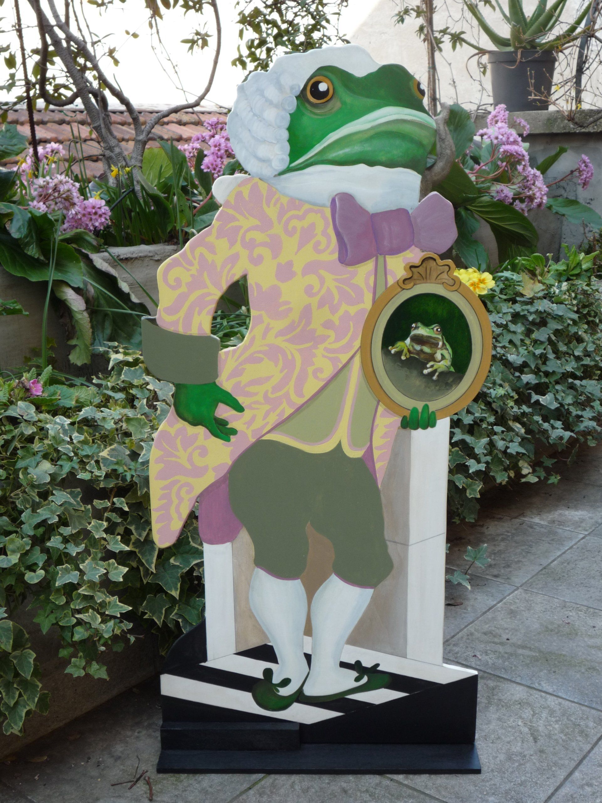 animali, cani, gatti, cavalli,  quadri, ritratti, dipinti, su misura, animali vestiti, oggetti, arredi, uova dipeinte, piatti, decorazioni, trompe, fiori, stencil, decoupage, carta, colla, matita, pennello, olio su tela , riviste, pubblicazioni, eventi, Marina Rigolone, artista, pittrice, decoratrice,