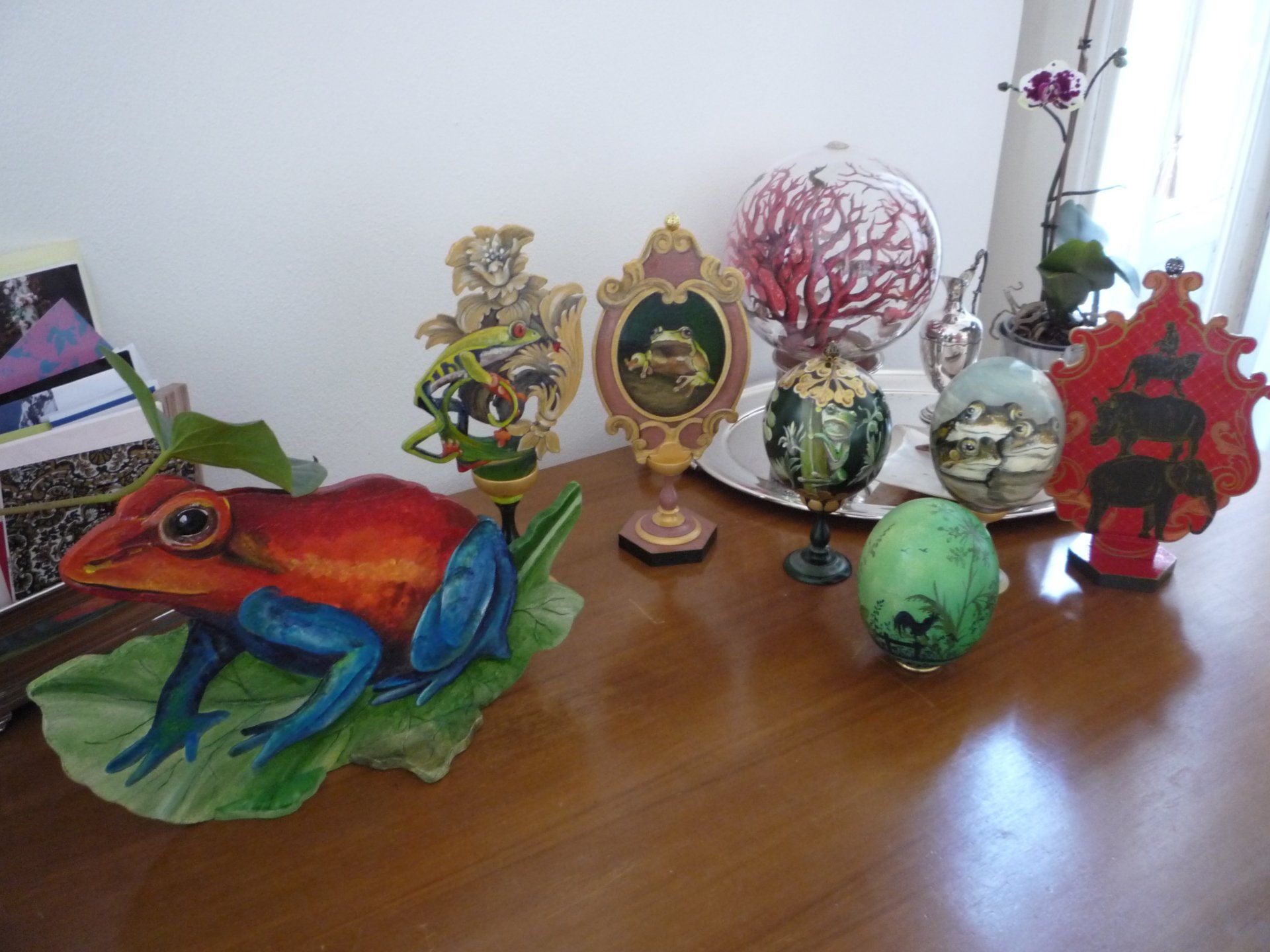 animali, cani, gatti, cavalli,  quadri, ritratti, dipinti, su misura, animali vestiti, oggetti, arredi, uova dipeinte, piatti, decorazioni, trompe, fiori, stencil, decoupage, carta, colla, matita, pennello, olio su tela , riviste, pubblicazioni, eventi, Marina Rigolone, artista, pittrice, decoratrice,