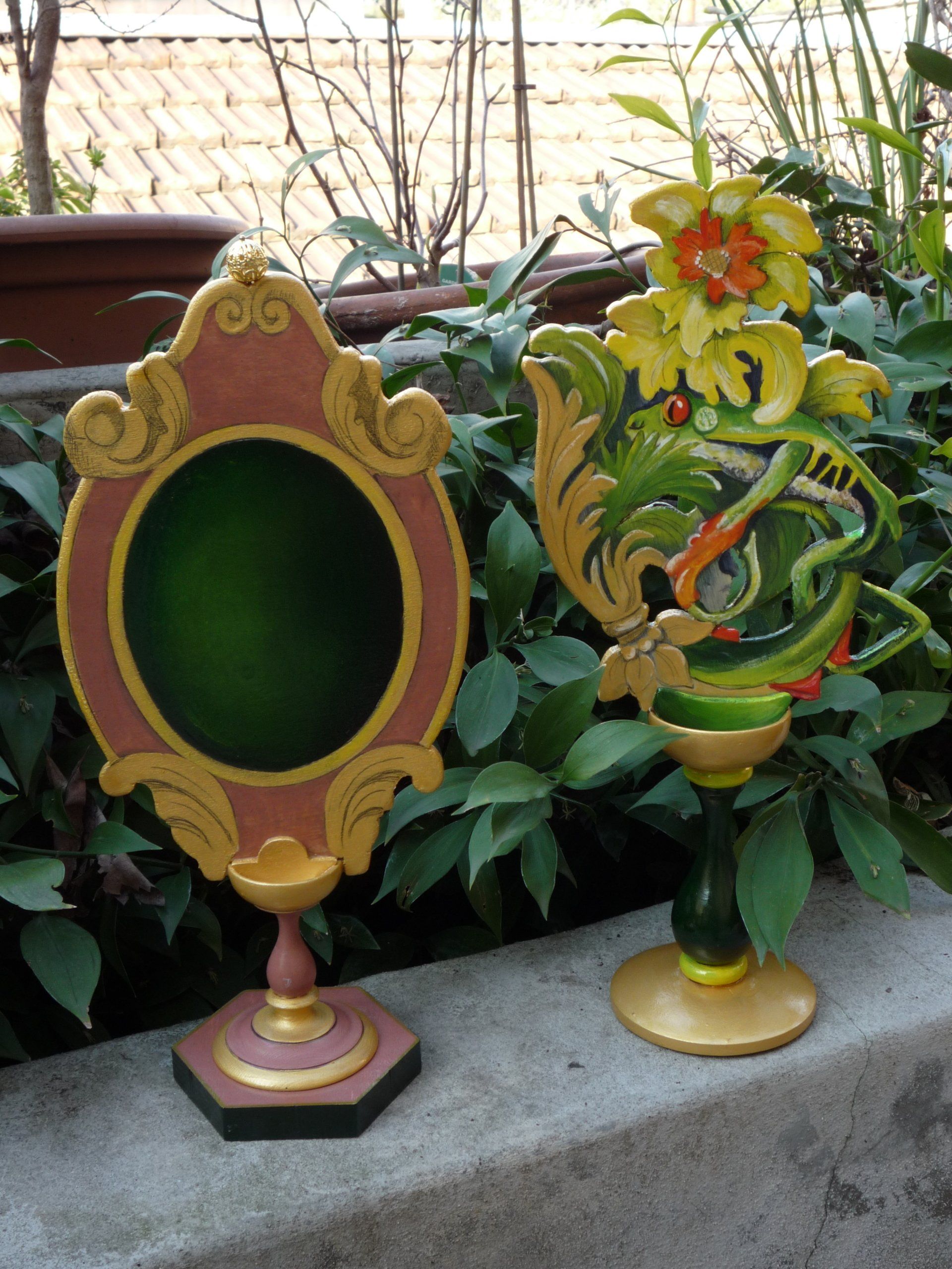 animali, cani, gatti, cavalli,  quadri, ritratti, dipinti, su misura, animali vestiti, oggetti, arredi, uova dipeinte, piatti, decorazioni, trompe, fiori, stencil, decoupage, carta, colla, matita, pennello, olio su tela , riviste, pubblicazioni, eventi, Marina Rigolone, artista, pittrice, decoratrice,