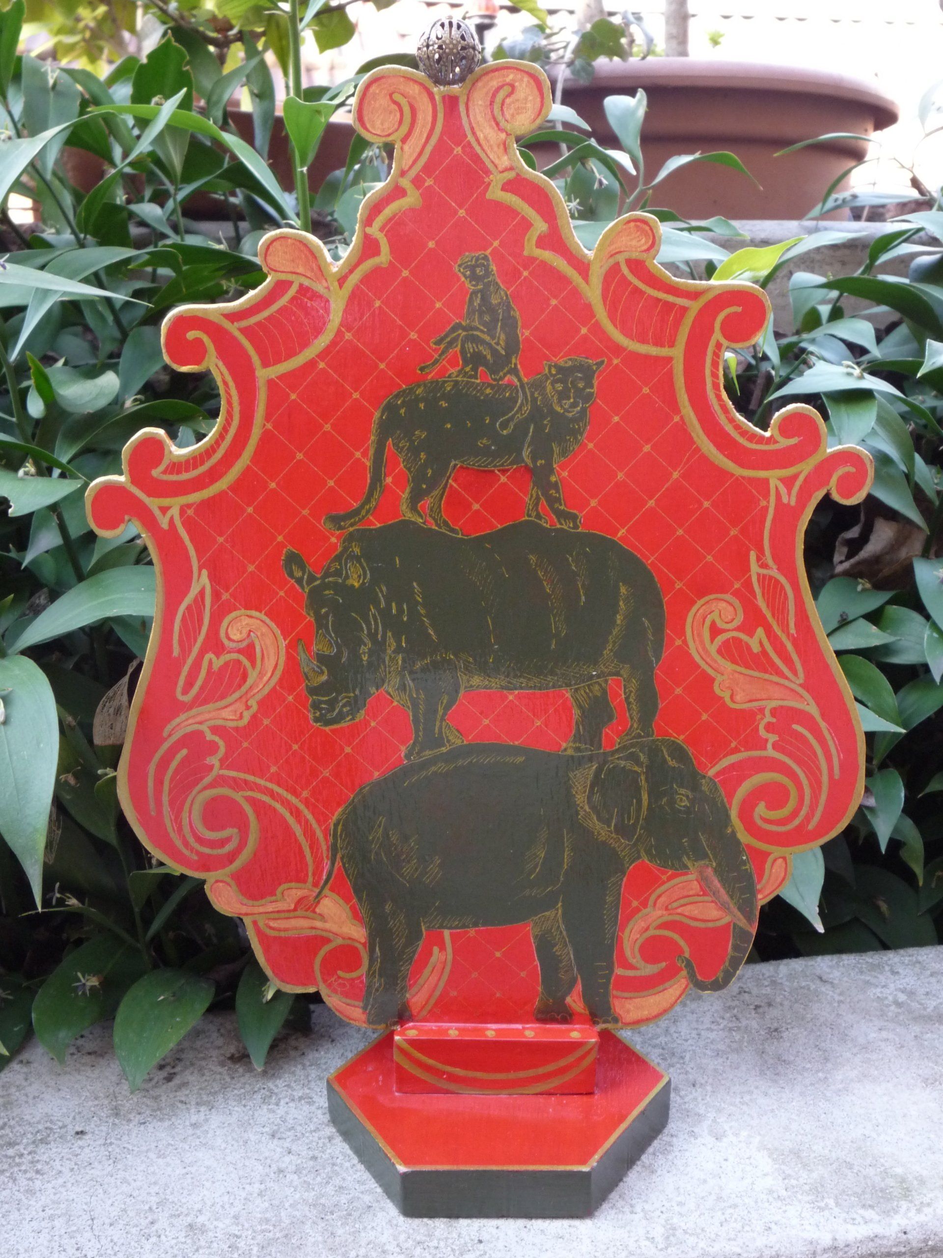 animali, cani, gatti, cavalli,  quadri, ritratti, dipinti, su misura, animali vestiti, oggetti, arredi, uova dipeinte, piatti, decorazioni, trompe, fiori, stencil, decoupage, carta, colla, matita, pennello, olio su tela , riviste, pubblicazioni, eventi, Marina Rigolone, artista, pittrice, decoratrice,