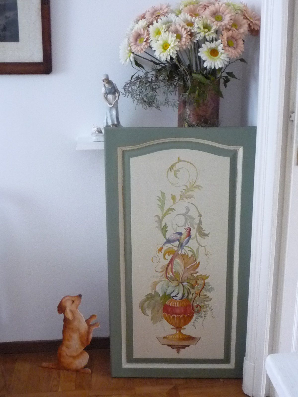 animali, cani, gatti, cavalli,  quadri, ritratti, dipinti, su misura, animali vestiti, oggetti, arredi, uova dipeinte, piatti, decorazioni, trompe, fiori, stencil, decoupage, carta, colla, matita, pennello, olio su tela , riviste, pubblicazioni, eventi, Marina Rigolone, artista, pittrice, decoratrice,