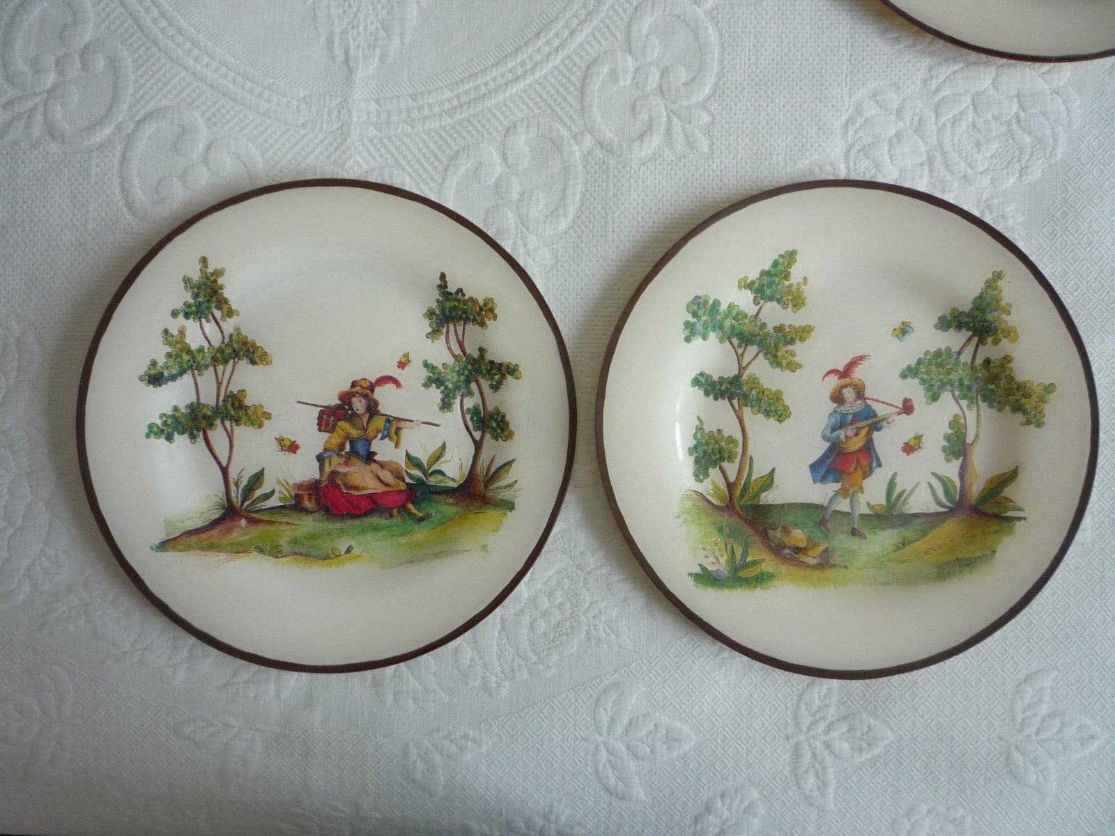 animali, cani, gatti, cavalli,  quadri, ritratti, dipinti, su misura, animali vestiti, oggetti, arredi, uova dipeinte, piatti, decorazioni, trompe, fiori, stencil, decoupage, carta, colla, matita, pennello, olio su tela , riviste, pubblicazioni, eventi, Marina Rigolone, artista, pittrice, decoratrice,