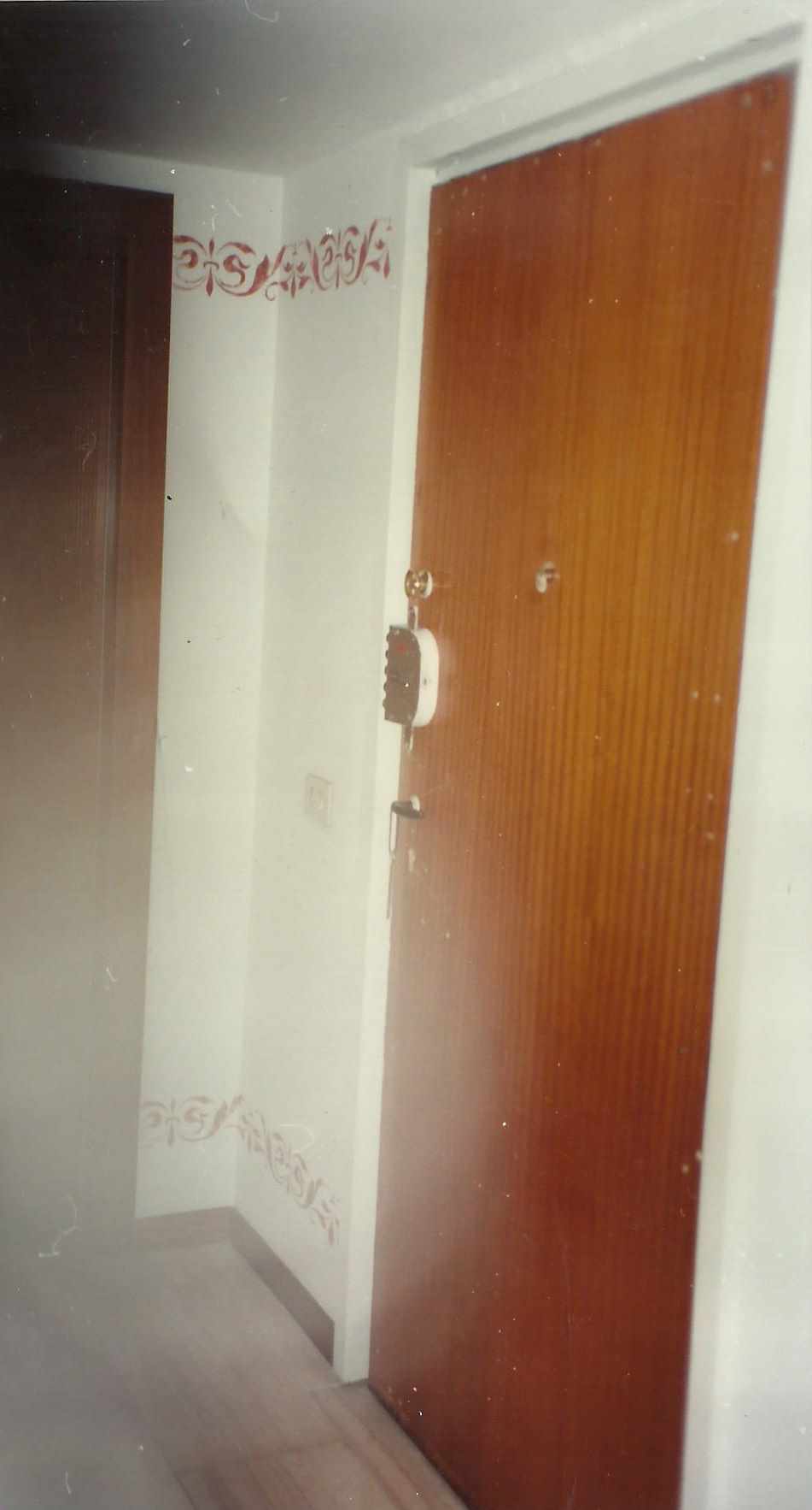 animali, cani, gatti, cavalli, quadri, ritratti, dipinti, su misura, animali vestiti, oggetti, arredi, uova dipeinte, piatti, decorazioni, trompe, fiori, stencil, decoupage, carta, colla, matita, pennello, olio su tela , riviste, pubblicazioni, eventi, Marina Rigolone, artista, pittrice, decoratrice,