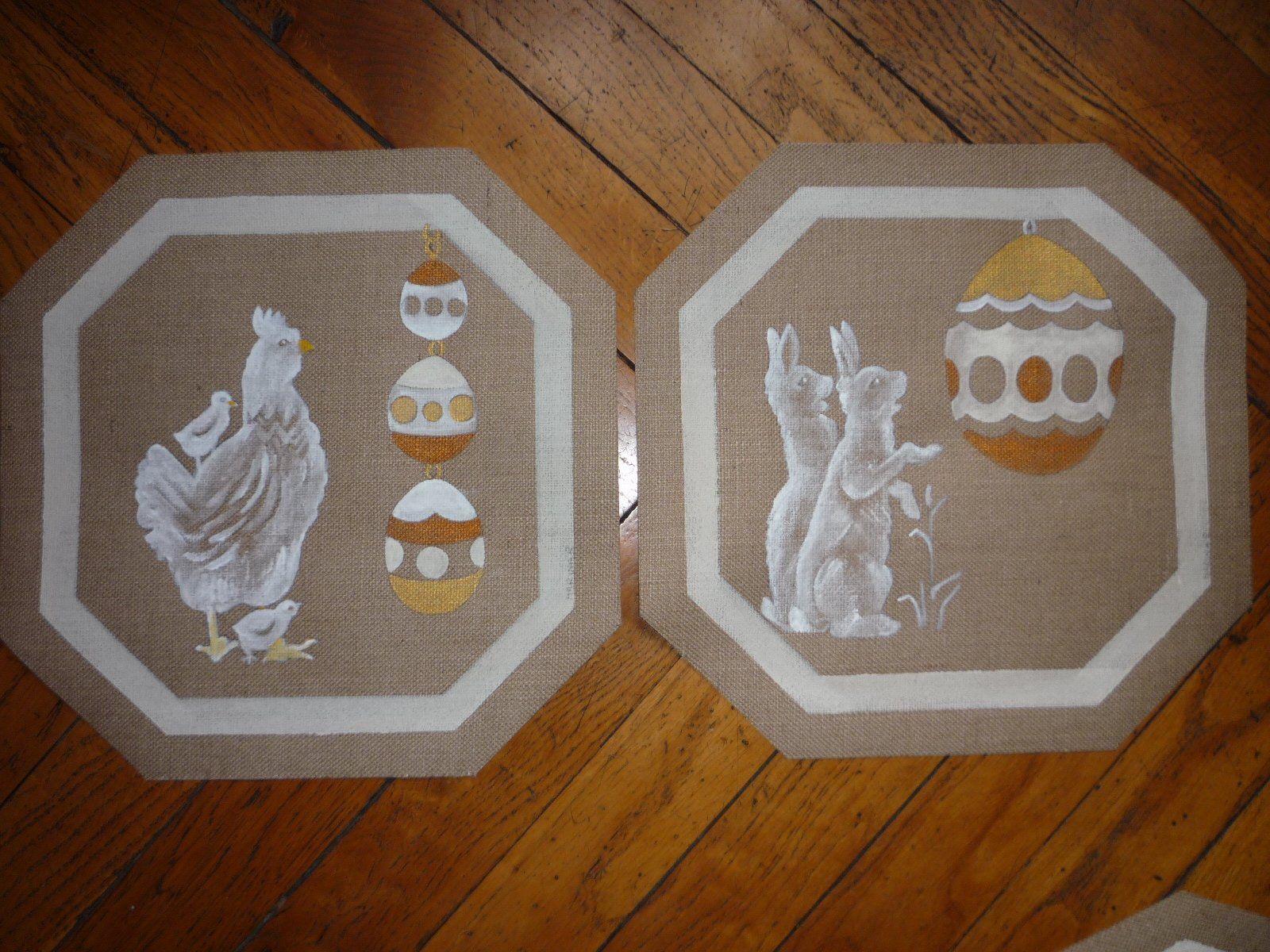 animali, cani, gatti, cavalli,  quadri, ritratti, dipinti, su misura, animali vestiti, oggetti, arredi, uova dipeinte, piatti, decorazioni, trompe, fiori, stencil, decoupage, carta, colla, matita, pennello, olio su tela , riviste, pubblicazioni, eventi, Marina Rigolone, artista, pittrice, decoratrice,