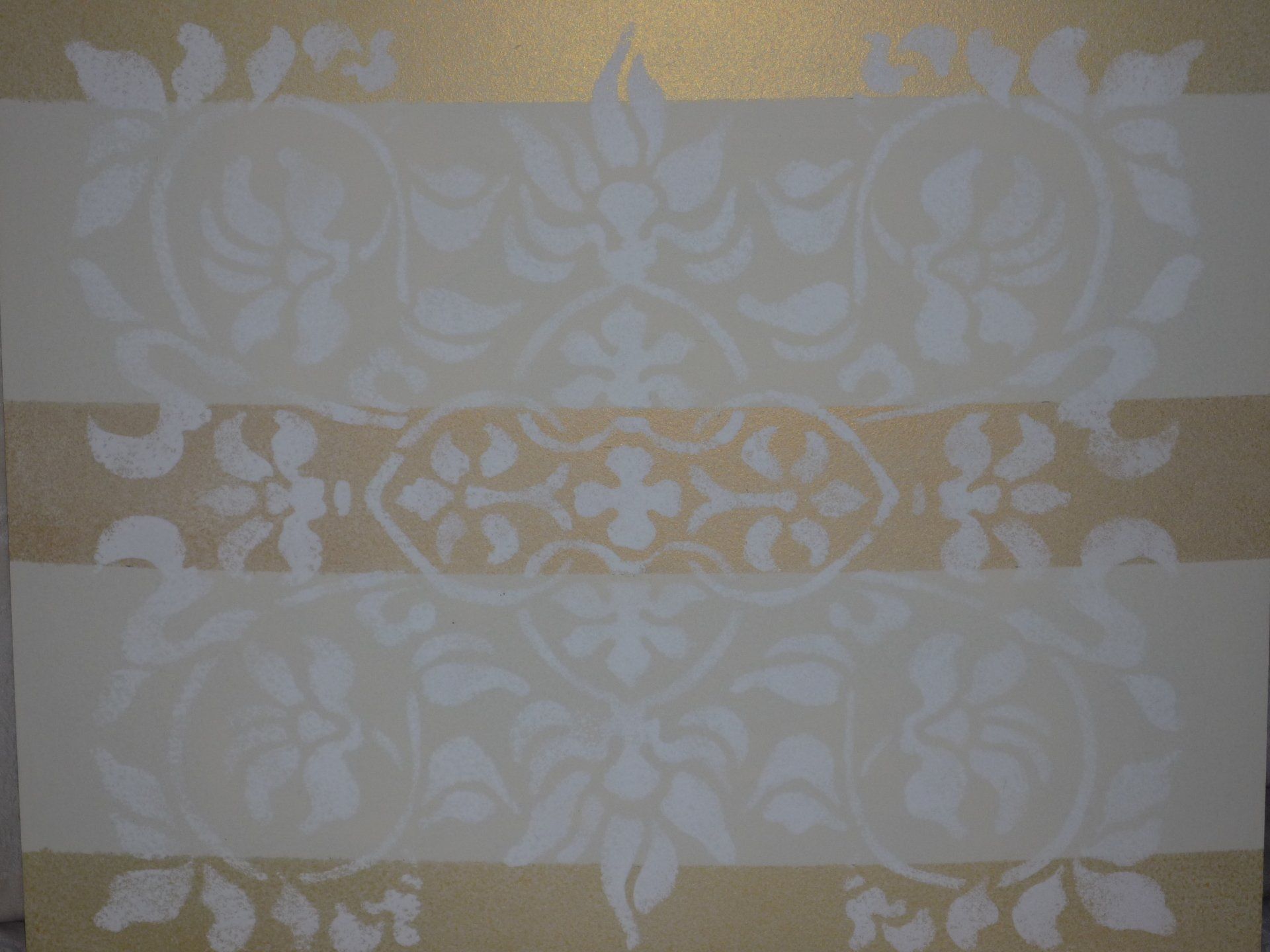 animali, cani, gatti, cavalli,  quadri, ritratti, dipinti, su misura, animali vestiti, oggetti, arredi, uova dipeinte, piatti, decorazioni, trompe, fiori, stencil, decoupage, carta, colla, matita, pennello, olio su tela , riviste, pubblicazioni, eventi, Marina Rigolone, artista, pittrice, decoratrice,