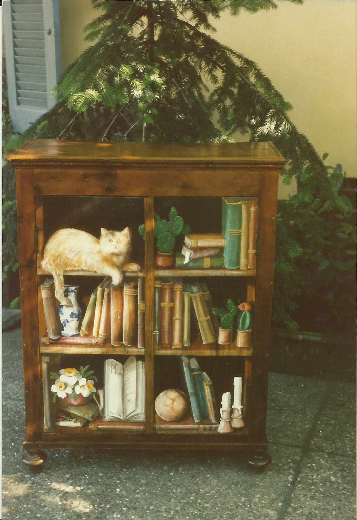 animali, cani, gatti, cavalli, quadri, ritratti, dipinti, su misura, animali vestiti, oggetti, arredi, uova dipeinte, piatti, decorazioni, trompe, fiori, stencil, decoupage, carta, colla, matita, pennello, olio su tela , riviste, pubblicazioni, eventi, Marina Rigolone, artista, pittrice, decoratrice,