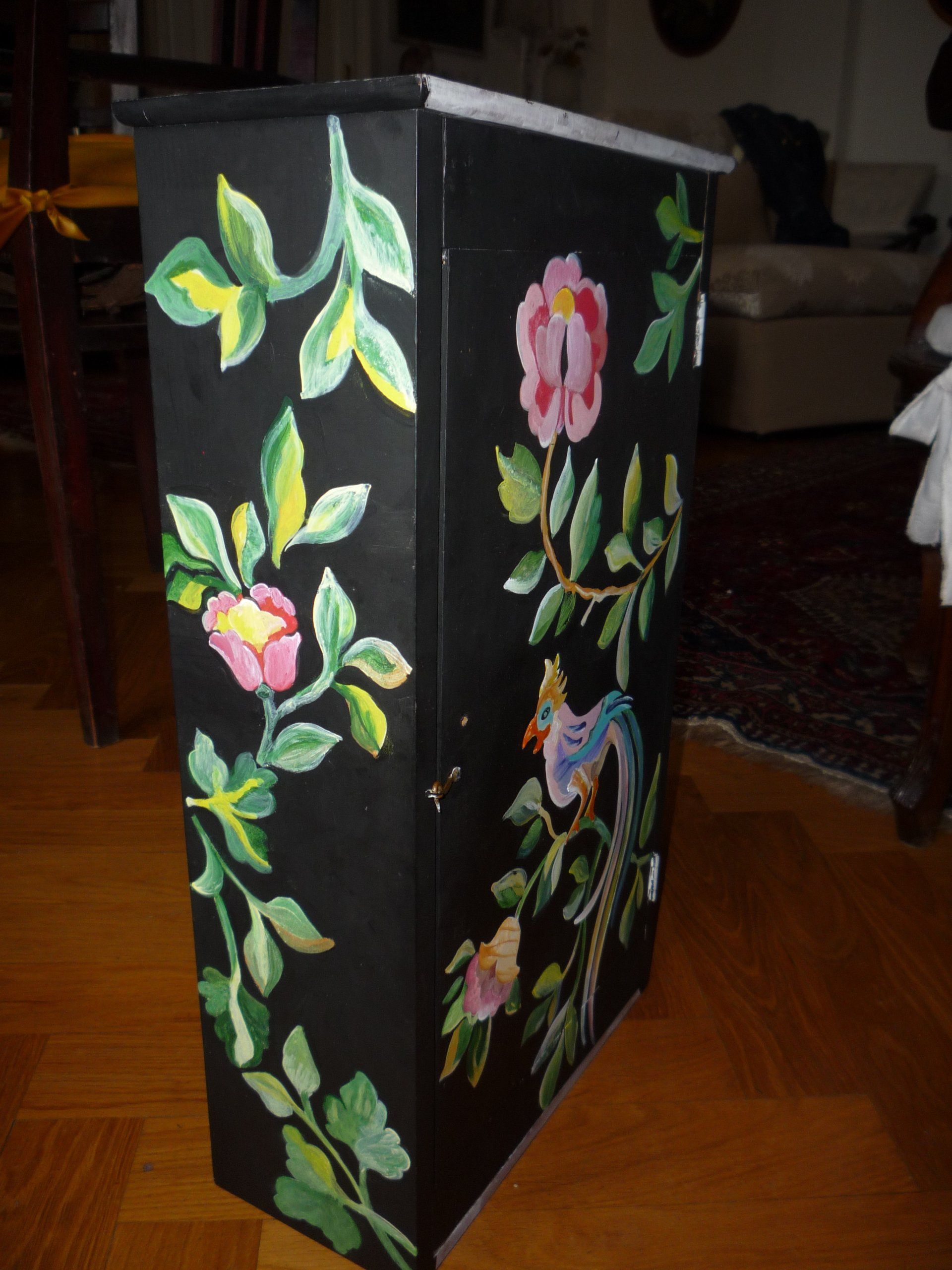 animali, cani, gatti, cavalli,  quadri, ritratti, dipinti, su misura, animali vestiti, oggetti, arredi, uova dipeinte, piatti, decorazioni, trompe, fiori, stencil, decoupage, carta, colla, matita, pennello, olio su tela , riviste, pubblicazioni, eventi, Marina Rigolone, artista, pittrice, decoratrice,