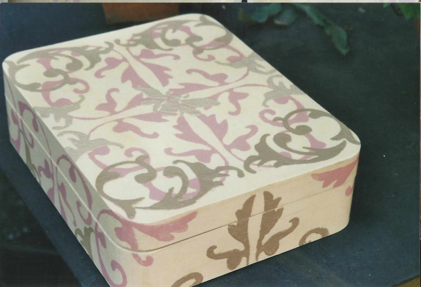 animali, cani, gatti, cavalli, quadri, ritratti, dipinti, su misura, animali vestiti, oggetti, arredi, uova dipeinte, piatti, decorazioni, trompe, fiori, stencil, decoupage, carta, colla, matita, pennello, olio su tela , riviste, pubblicazioni, eventi, Marina Rigolone, artista, pittrice, decoratrice,