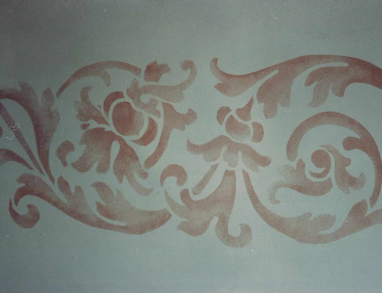 animali, cani, gatti, cavalli, quadri, ritratti, dipinti, su misura, animali vestiti, oggetti, arredi, uova dipeinte, piatti, decorazioni, trompe, fiori, stencil, decoupage, carta, colla, matita, pennello, olio su tela , riviste, pubblicazioni, eventi, Marina Rigolone, artista, pittrice, decoratrice,