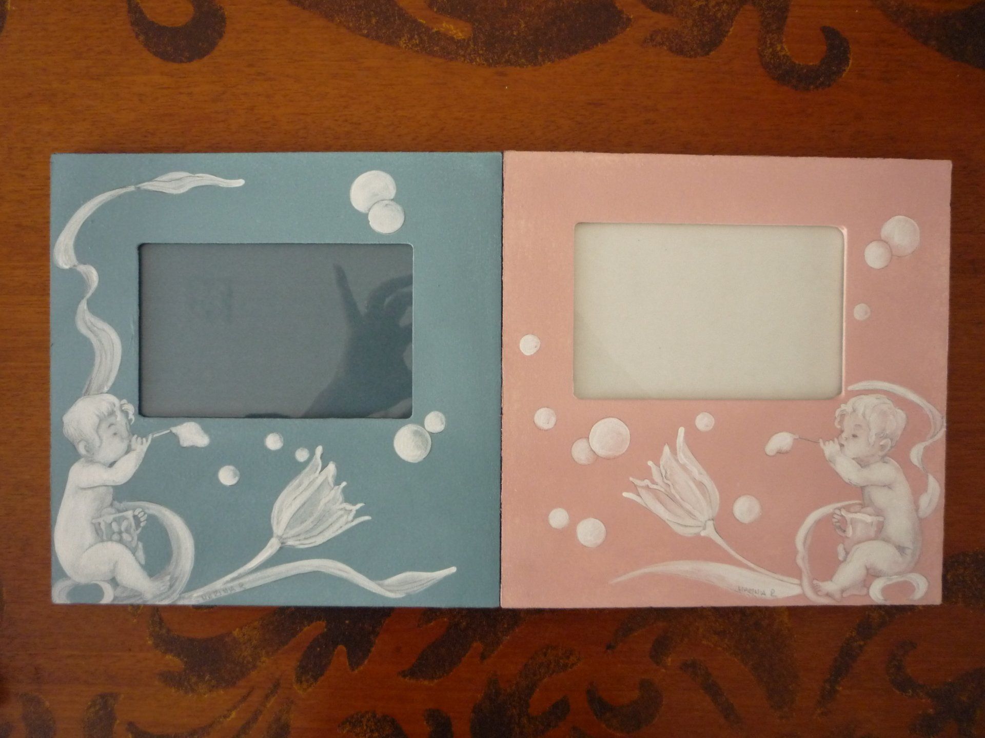 animali, cani, gatti, cavalli,  quadri, ritratti, dipinti, su misura, animali vestiti, oggetti, arredi, uova dipeinte, piatti, decorazioni, trompe, fiori, stencil, decoupage, carta, colla, matita, pennello, olio su tela , riviste, pubblicazioni, eventi, Marina Rigolone, artista, pittrice, decoratrice,