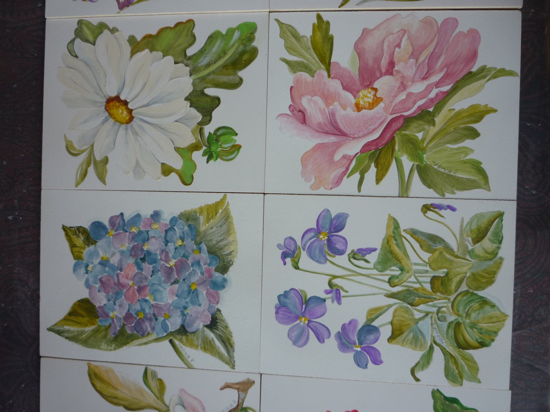 animali, cani, gatti, cavalli,  quadri, ritratti, dipinti, su misura, animali vestiti, oggetti, arredi, uova dipeinte, piatti, decorazioni, trompe, fiori, stencil, decoupage, carta, colla, matita, pennello, olio su tela , riviste, pubblicazioni, eventi, Marina Rigolone, artista, pittrice, decoratrice,