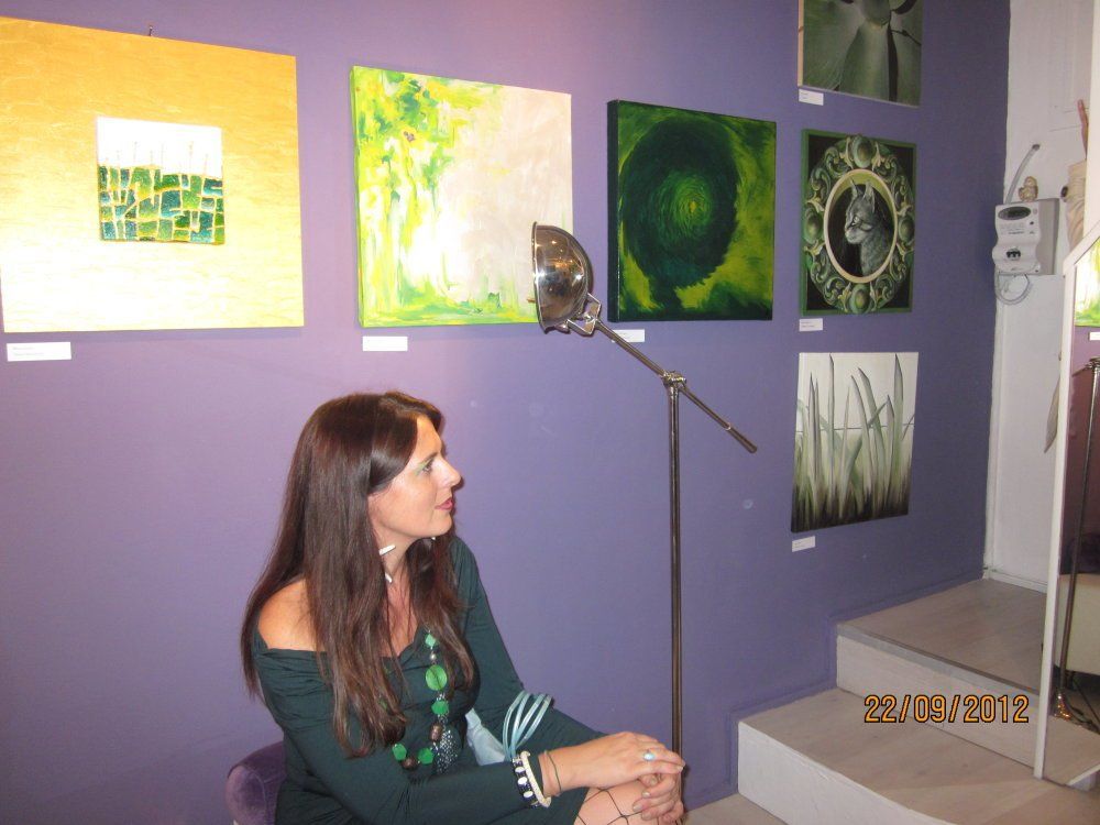 animali, cani, gatti, cavalli, quadri, ritratti, dipinti, su misura, animali vestiti, oggetti, arredi, uova dipeinte, piatti, decorazioni, trompe, fiori, stencil, decoupage, carta, colla, matita, pennello, olio su tela , riviste, pubblicazioni, eventi, Marina Rigolone, artista, pittrice, decoratrice,