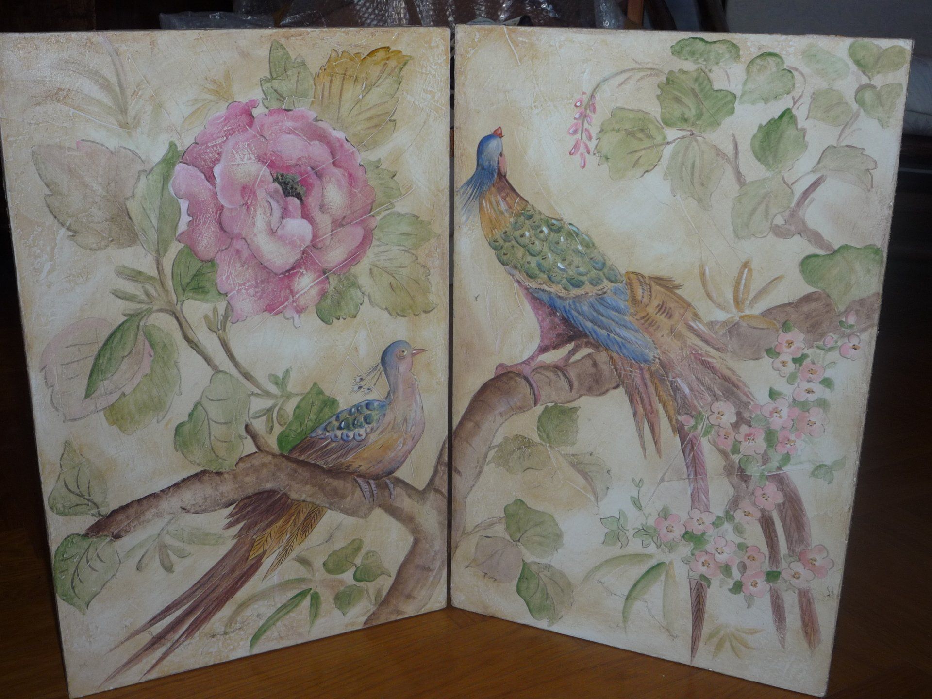 animali, cani, gatti, cavalli,  quadri, ritratti, dipinti, su misura, animali vestiti, oggetti, arredi, uova dipeinte, piatti, decorazioni, trompe, fiori, stencil, decoupage, carta, colla, matita, pennello, olio su tela , riviste, pubblicazioni, eventi, Marina Rigolone, artista, pittrice, decoratrice,