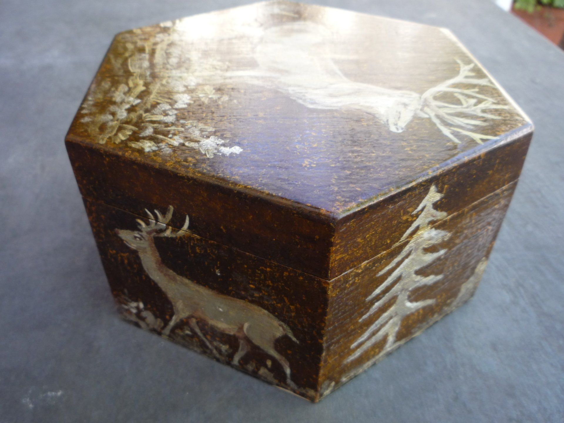 animali, cani, gatti, cavalli,  quadri, ritratti, dipinti, su misura, animali vestiti, oggetti, arredi, uova dipeinte, piatti, decorazioni, trompe, fiori, stencil, decoupage, carta, colla, matita, pennello, olio su tela , riviste, pubblicazioni, eventi, Marina Rigolone, artista, pittrice, decoratrice,