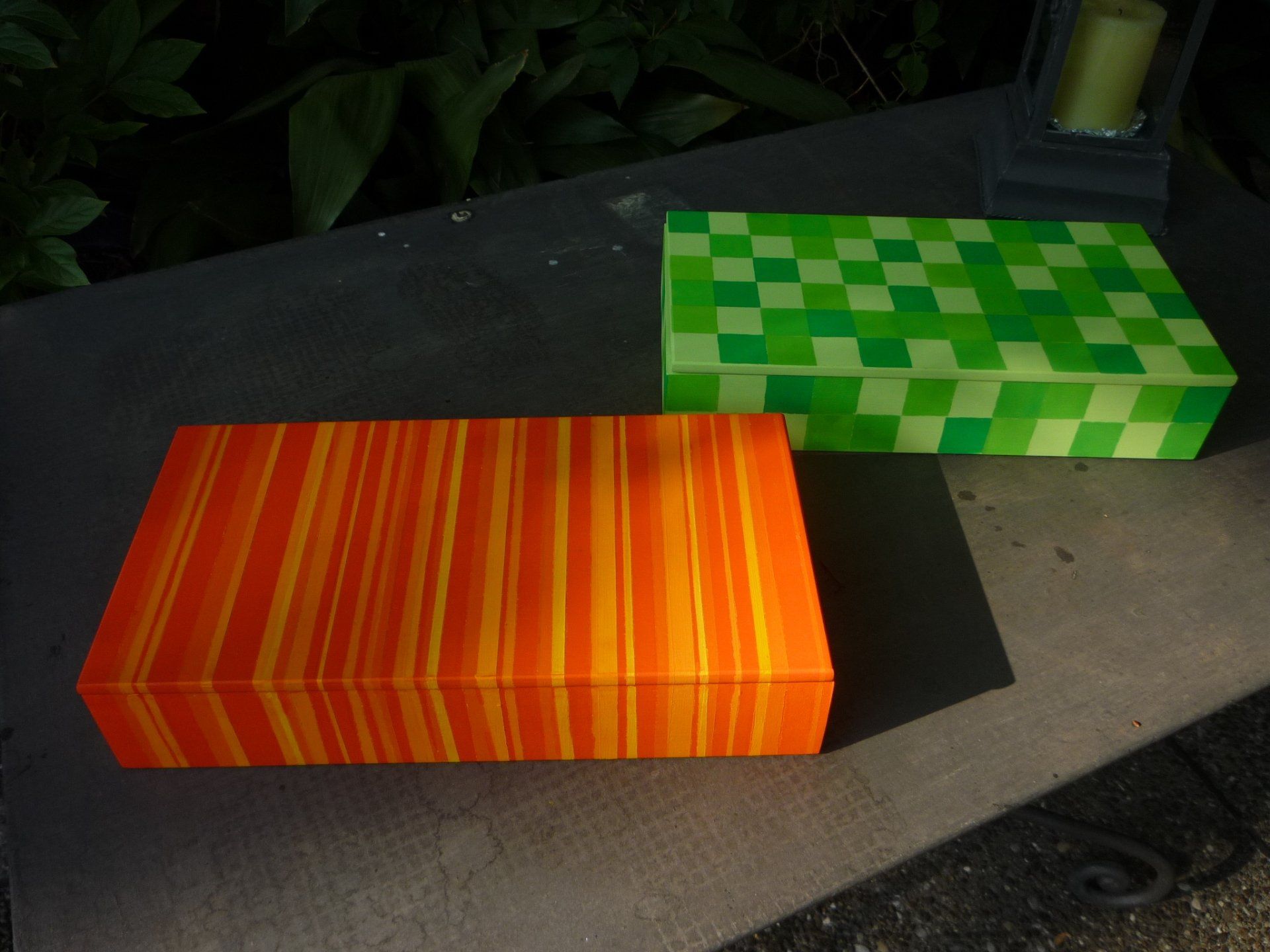 animali, cani, gatti, cavalli,  quadri, ritratti, dipinti, su misura, animali vestiti, oggetti, arredi, uova dipeinte, piatti, decorazioni, trompe, fiori, stencil, decoupage, carta, colla, matita, pennello, olio su tela , riviste, pubblicazioni, eventi, Marina Rigolone, artista, pittrice, decoratrice,