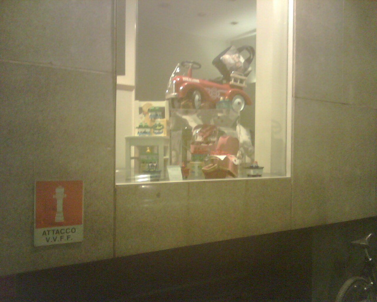 animali, cani, gatti, cavalli, quadri, ritratti, dipinti, su misura, animali vestiti, oggetti, arredi, uova dipeinte, piatti, decorazioni, trompe, fiori, stencil, decoupage, carta, colla, matita, pennello, olio su tela , riviste, pubblicazioni, eventi, Marina Rigolone, artista, pittrice, decoratrice,