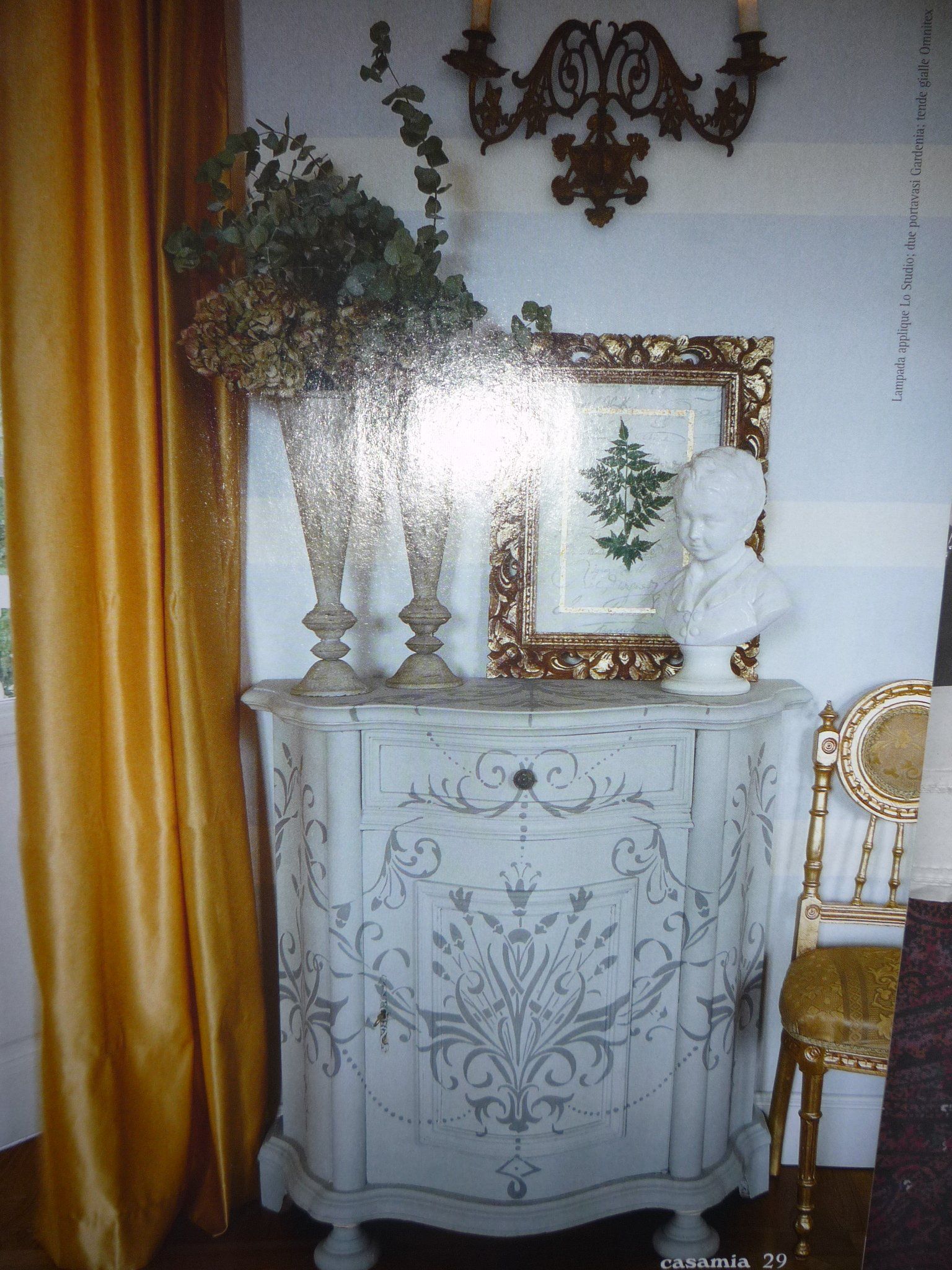 animali, cani, gatti, cavalli,  quadri, ritratti, dipinti, su misura, animali vestiti, oggetti, arredi, uova dipeinte, piatti, decorazioni, trompe, fiori, stencil, decoupage, carta, colla, matita, pennello, olio su tela , riviste, pubblicazioni, eventi, Marina Rigolone, artista, pittrice, decoratrice,