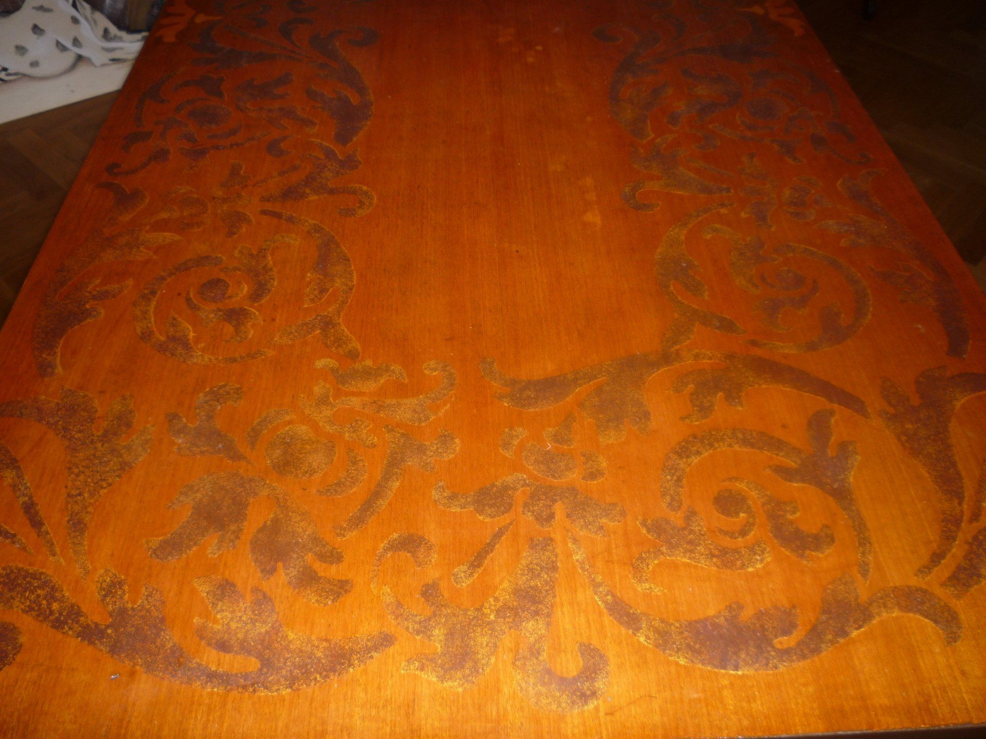 animali, cani, gatti, cavalli,  quadri, ritratti, dipinti, su misura, animali vestiti, oggetti, arredi, uova dipeinte, piatti, decorazioni, trompe, fiori, stencil, decoupage, carta, colla, matita, pennello, olio su tela , riviste, pubblicazioni, eventi, Marina Rigolone, artista, pittrice, decoratrice,