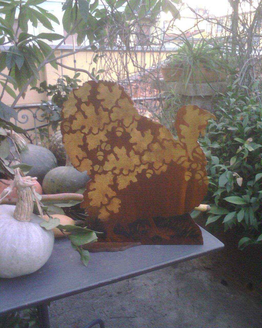 animali, cani, gatti, cavalli, quadri, ritratti, dipinti, su misura, animali vestiti, oggetti, arredi, uova dipeinte, piatti, decorazioni, trompe, fiori, stencil, decoupage, carta, colla, matita, pennello, olio su tela , riviste, pubblicazioni, eventi, Marina Rigolone, artista, pittrice, decoratrice,