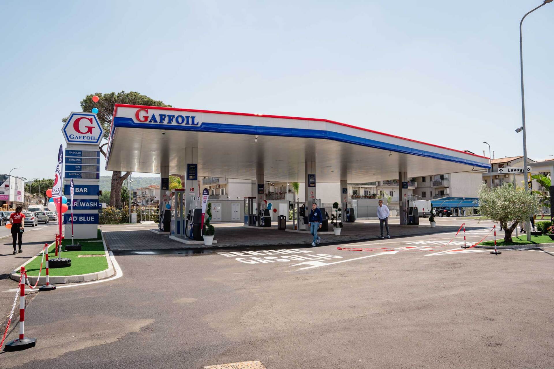 stazione rifornimento carburanti a quarto