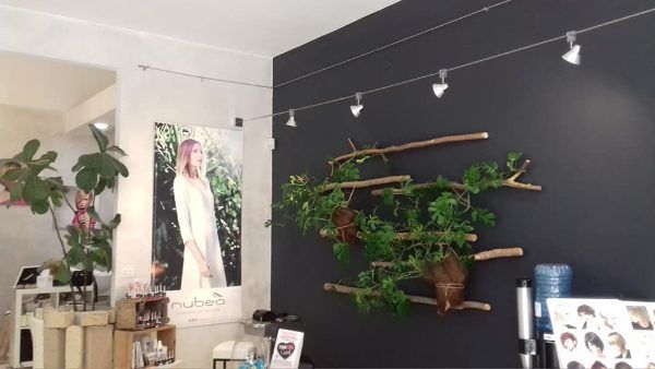 arredi sofisticati in un salone di parrucchieri