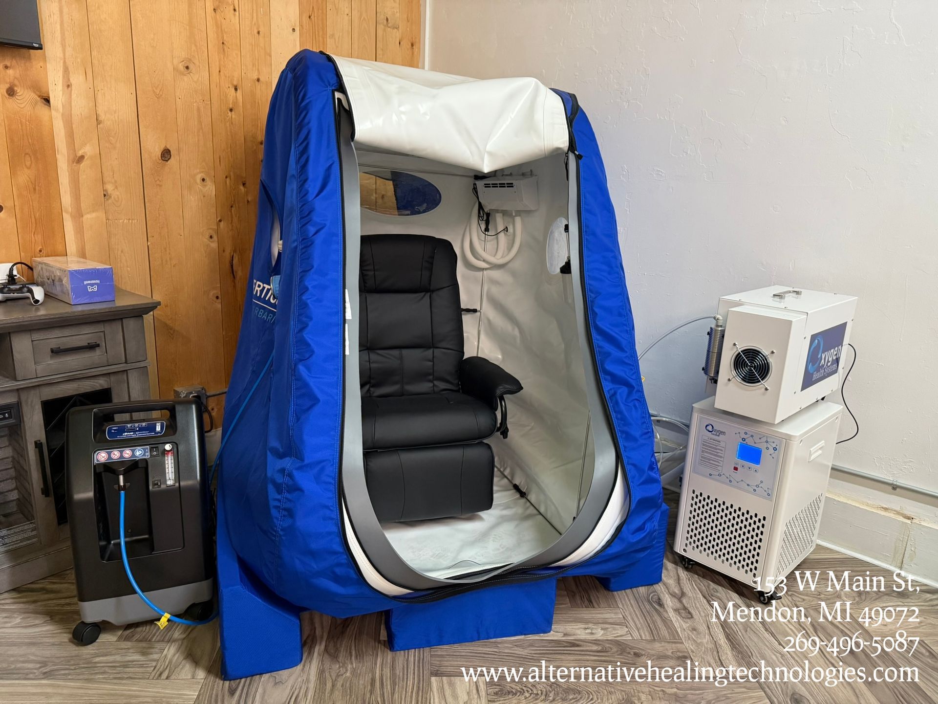 Hyperbaric Oxygen Therapy provides a pressurized environment that allows patients to breathe pure oxygen. Increases oxygen intake. Increases healing. Reduces inflammation. Improves blood circulation. Improves brain function. Enhanced well-being. Biohacking. Wellness center. 