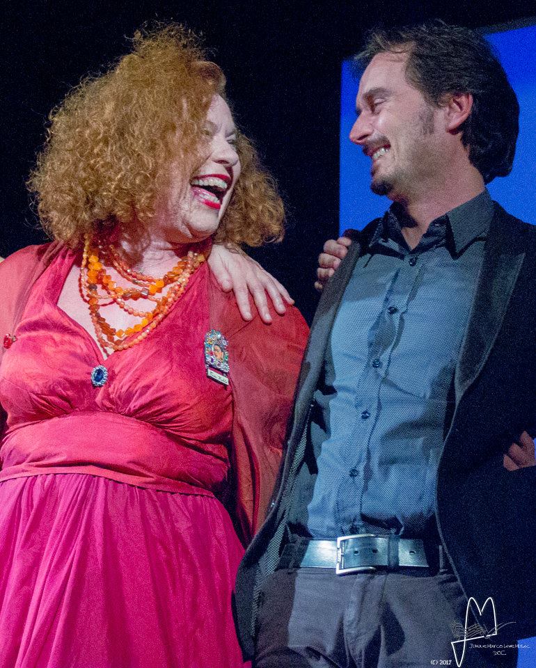 Marco de Tilla, Sarah Jane Morris