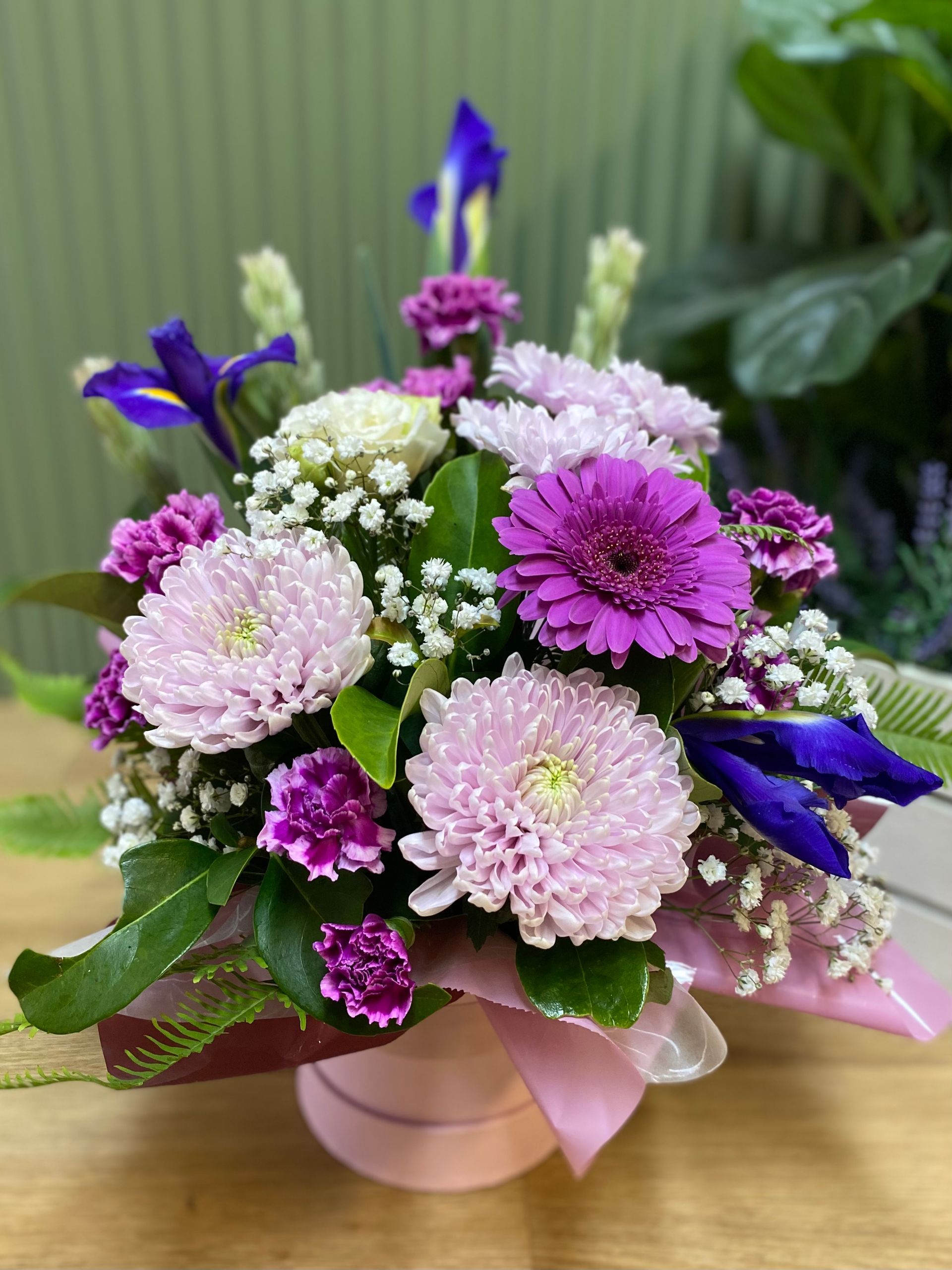 A View Of A River Surrounded By Trees From A Rocky Cliff — Clover Country Flowers and Gifts In Toowoomba, QLD