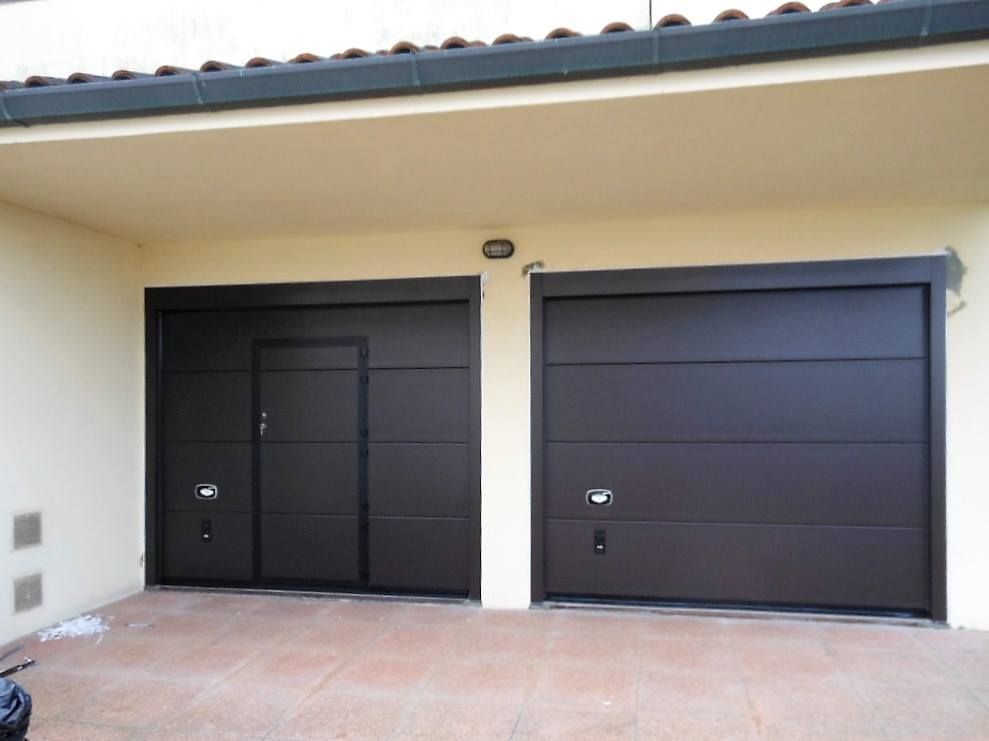 Cancelli con porte basculanti 04